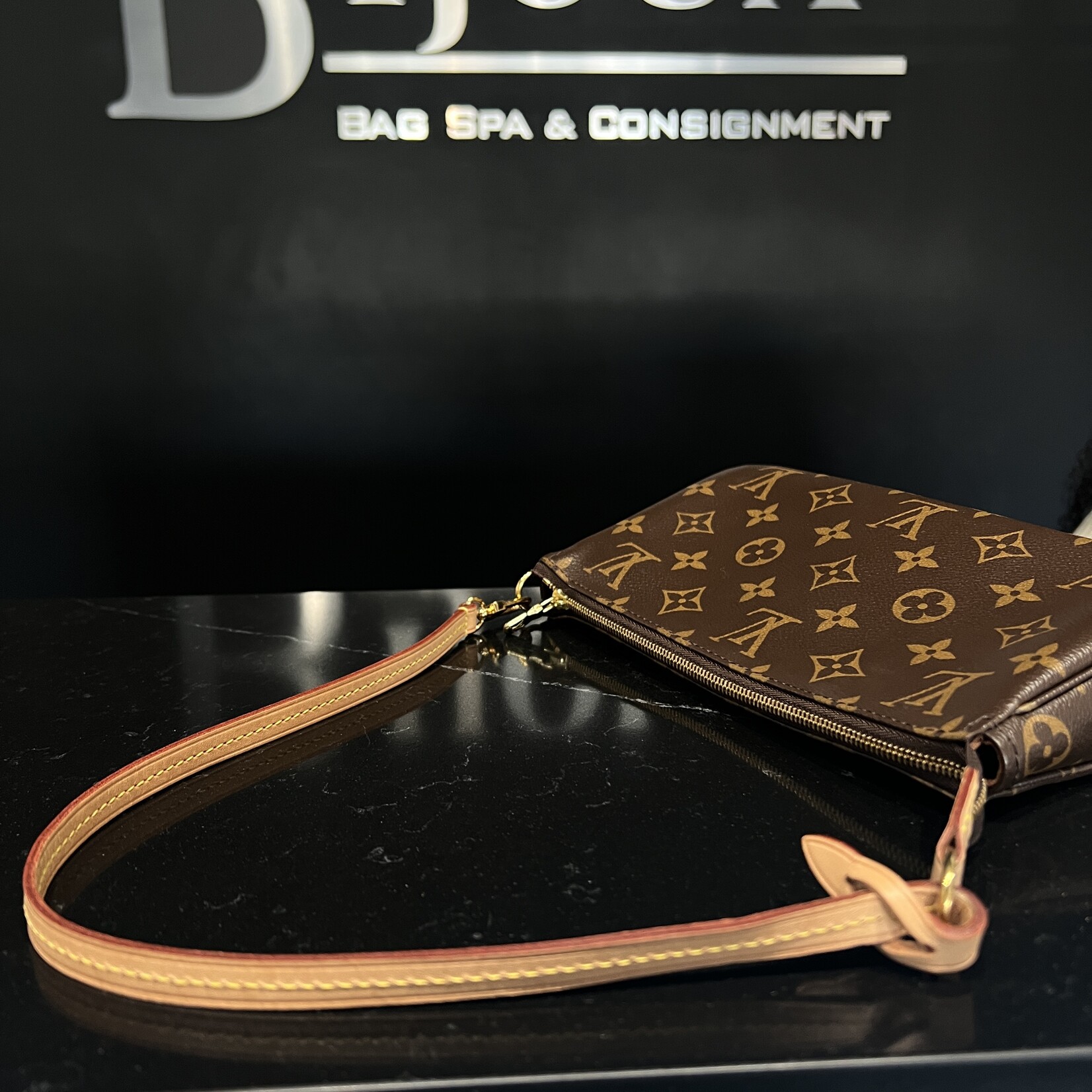 Louis Vuitton SOLD - Louis Vuitton Pochette Accessoires