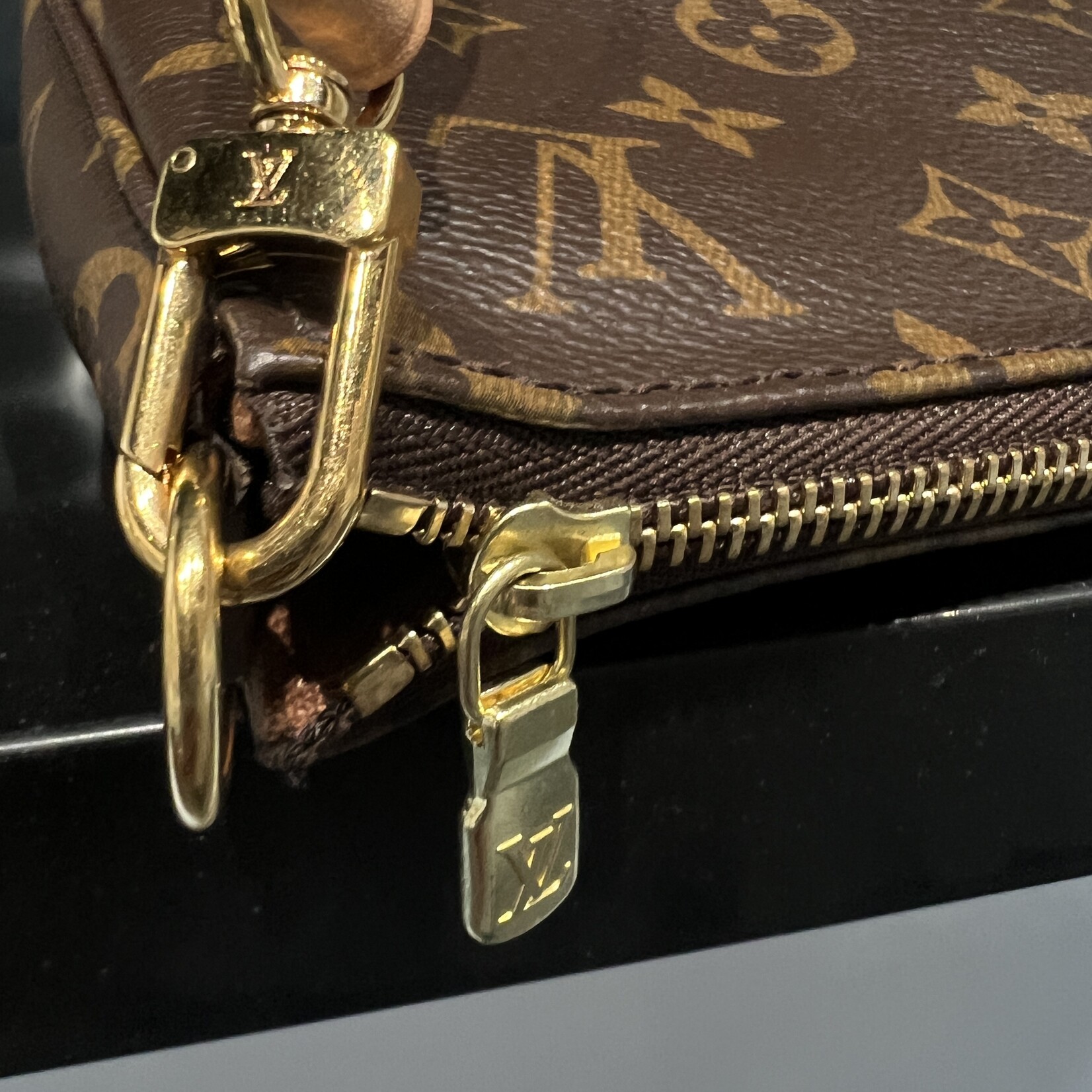 Louis Vuitton SOLD - Louis Vuitton Pochette Accessoires
