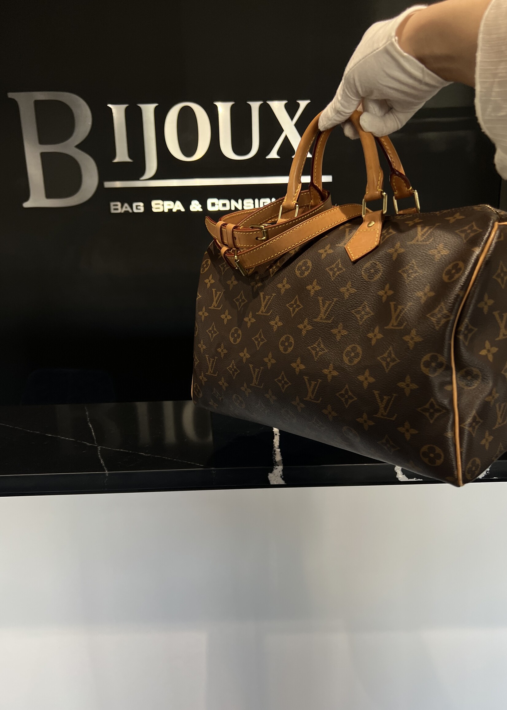Louis Vuitton SOLD - Louis Vuitton Speedy 35 Bandouliere