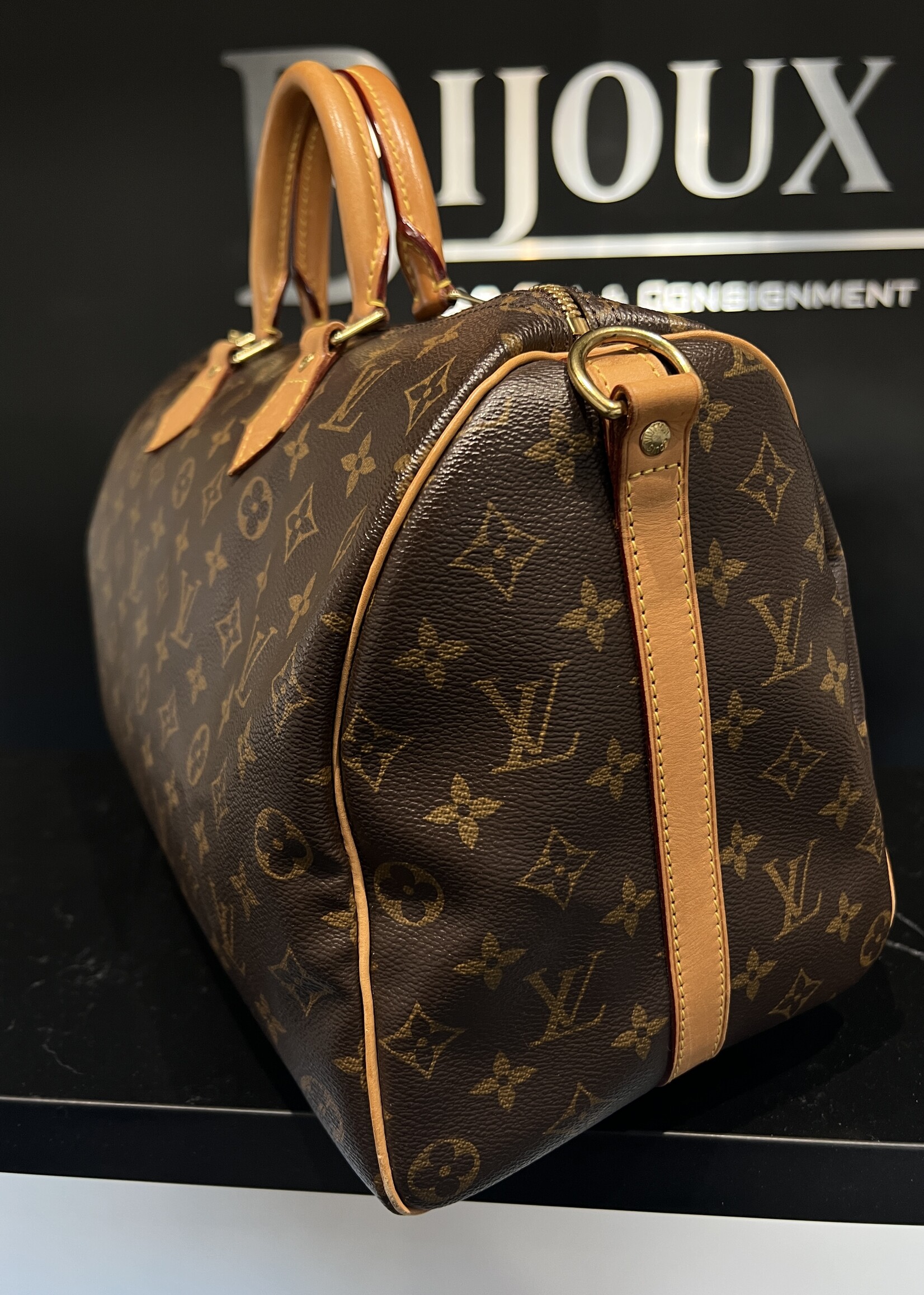 Louis Vuitton SOLD - Louis Vuitton Speedy 35 Bandouliere