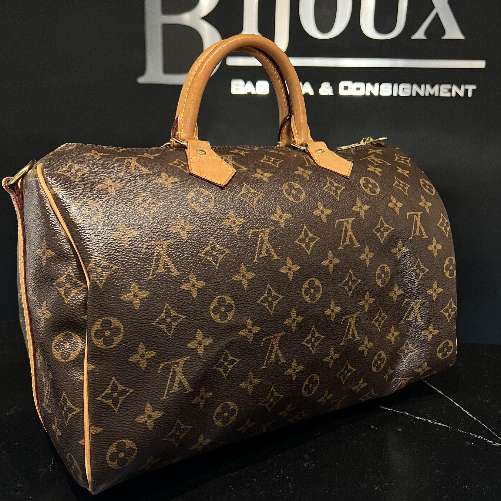 Louis Vuitton SOLD - Louis Vuitton Speedy 35 Bandouliere
