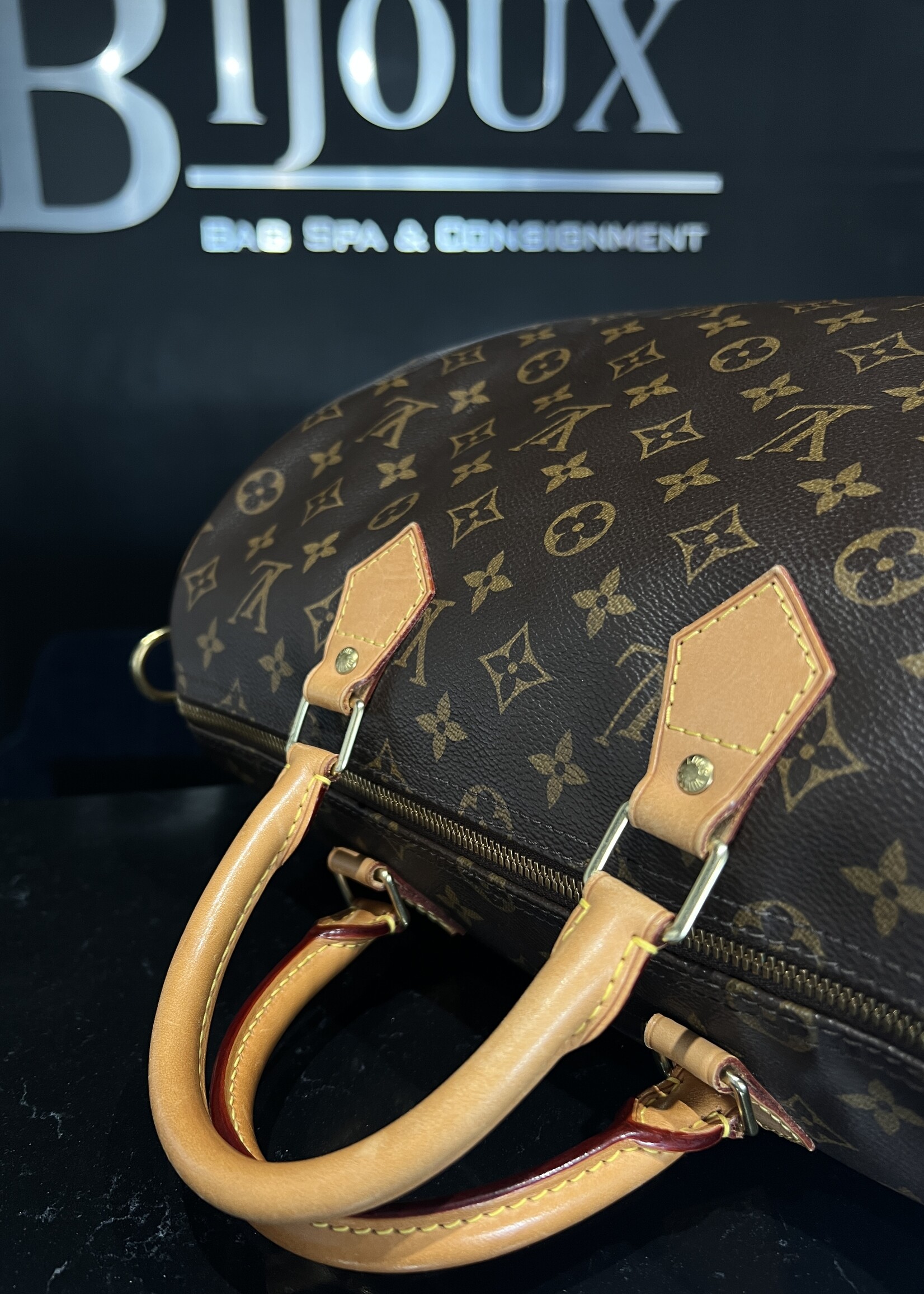 Louis Vuitton SOLD - Louis Vuitton Speedy 35 Bandouliere