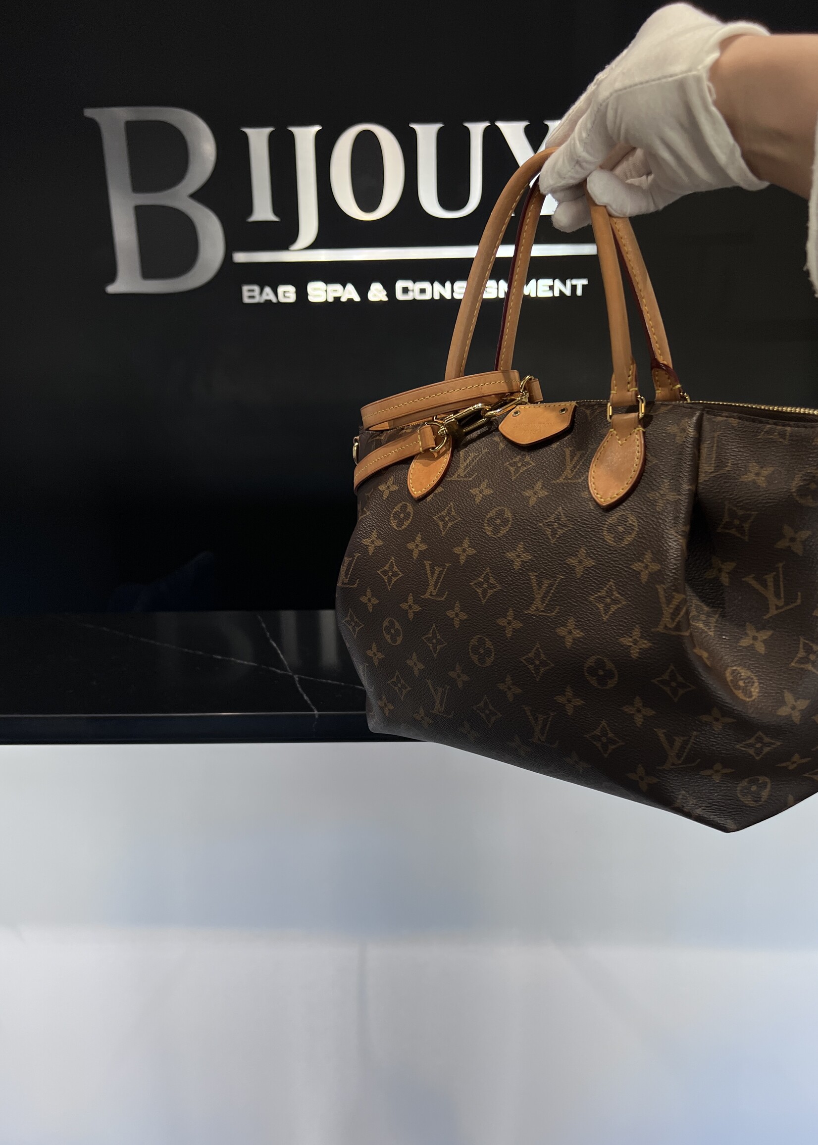 Louis Vuitton SOLD - Louis Vuitton Turene MM