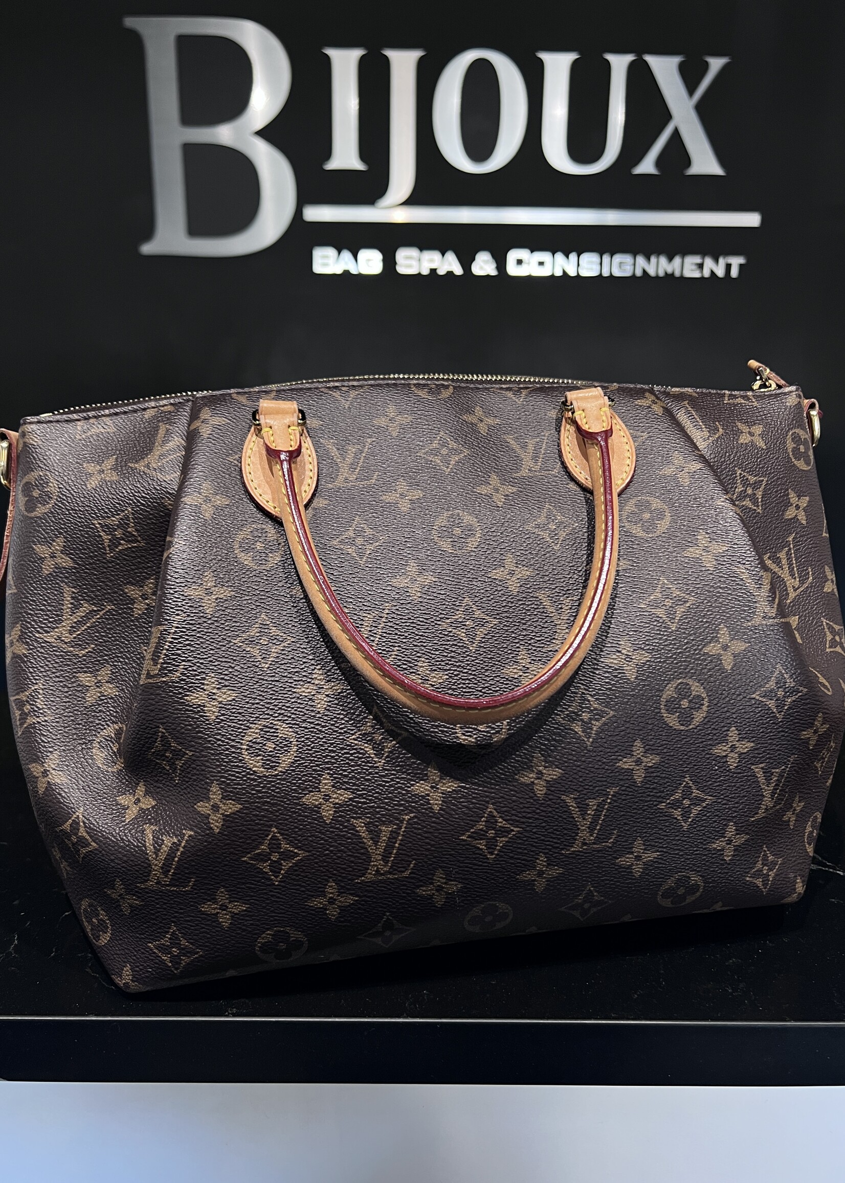 Louis Vuitton SOLD - Louis Vuitton Turene MM