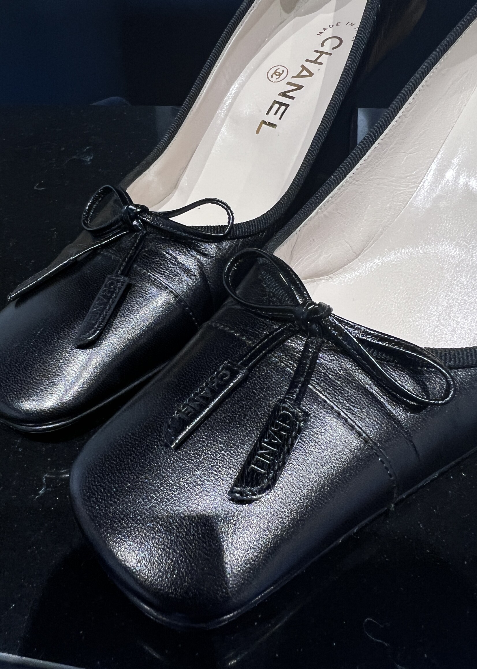 Chanel SOLD - Chanel Black Bow Pumps 35.5