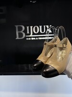 Chanel Chanel Rounded T-Strap Kitten Pumps 35.5