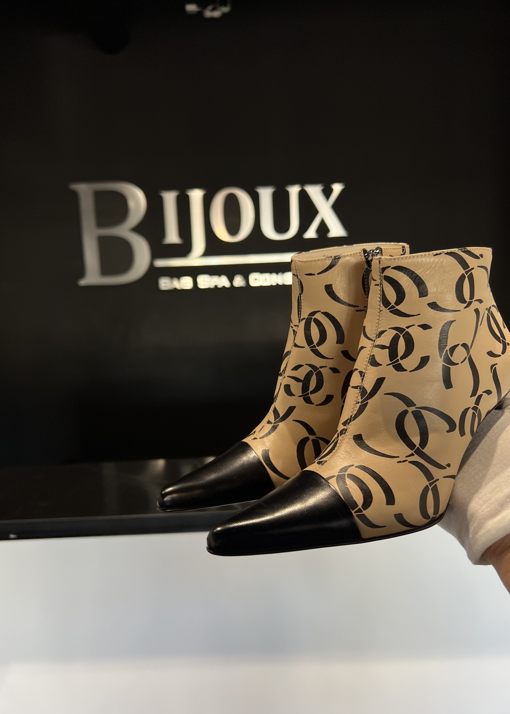 Chanel SOLD - Chanel CC Vintage Boots 35.5