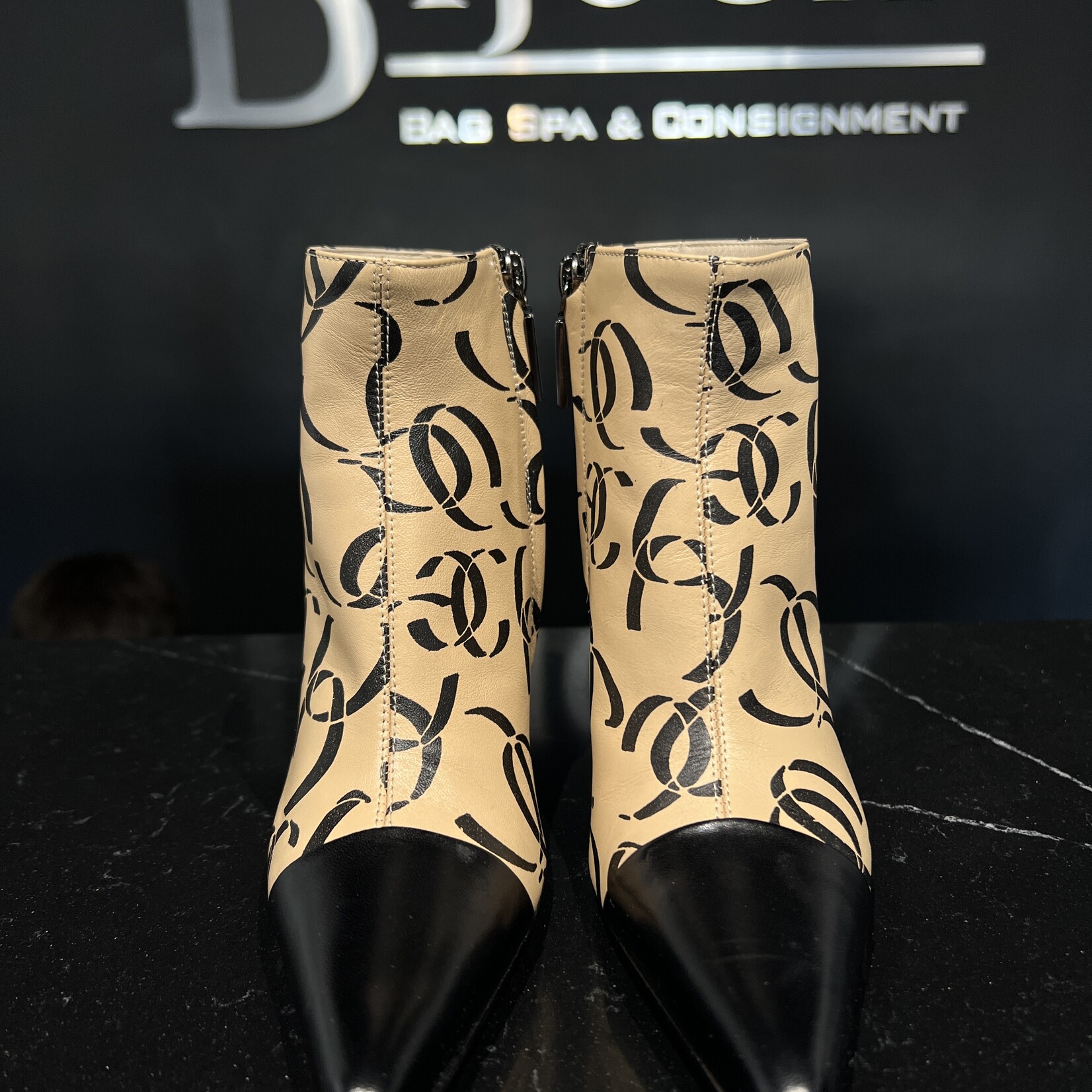 Chanel SOLD - Chanel CC Vintage Boots 35.5