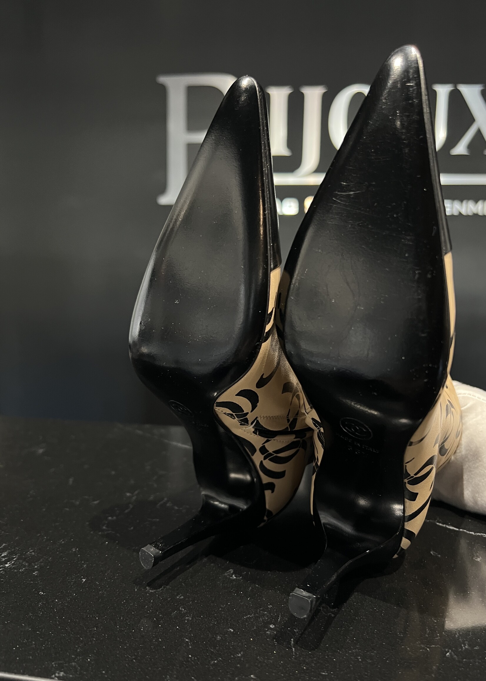 Chanel SOLD - Chanel CC Vintage Boots 35.5