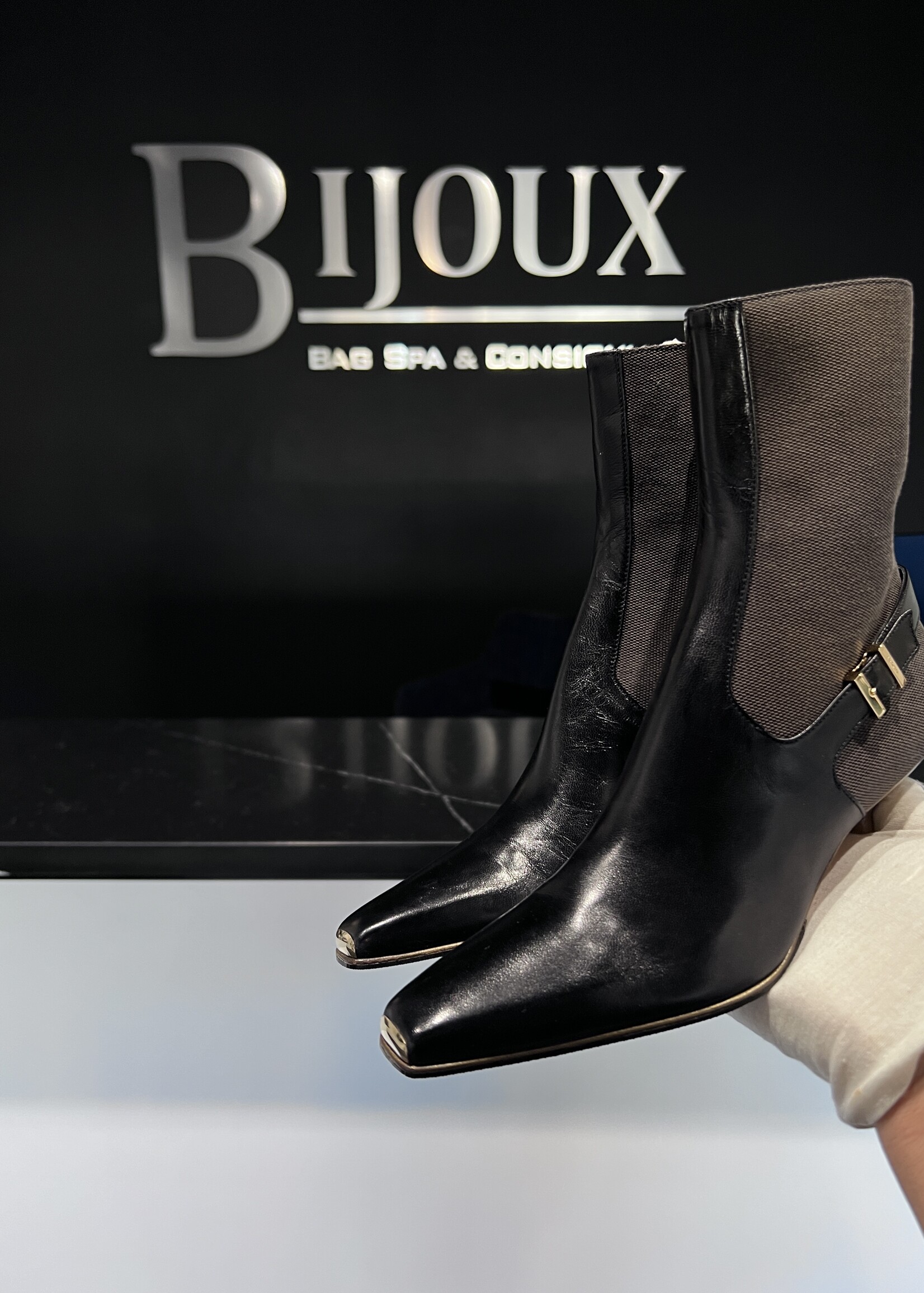 Gucci Gucci Leather Toe Boots 35.5