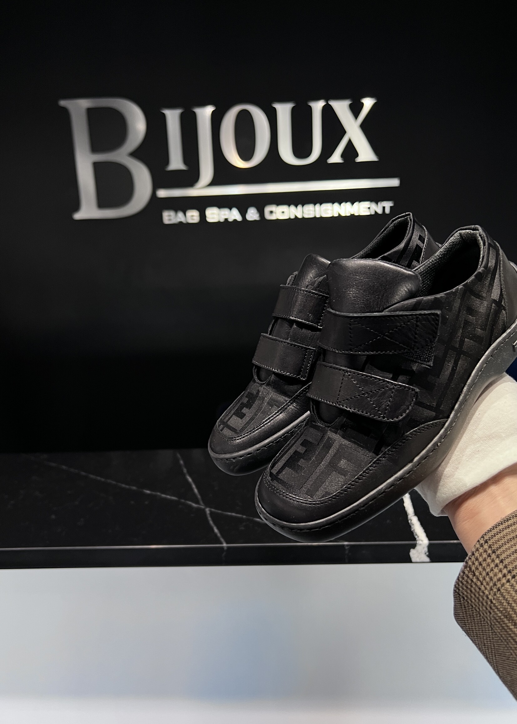 Fendi Fendi Canvas Sneaker 35.5