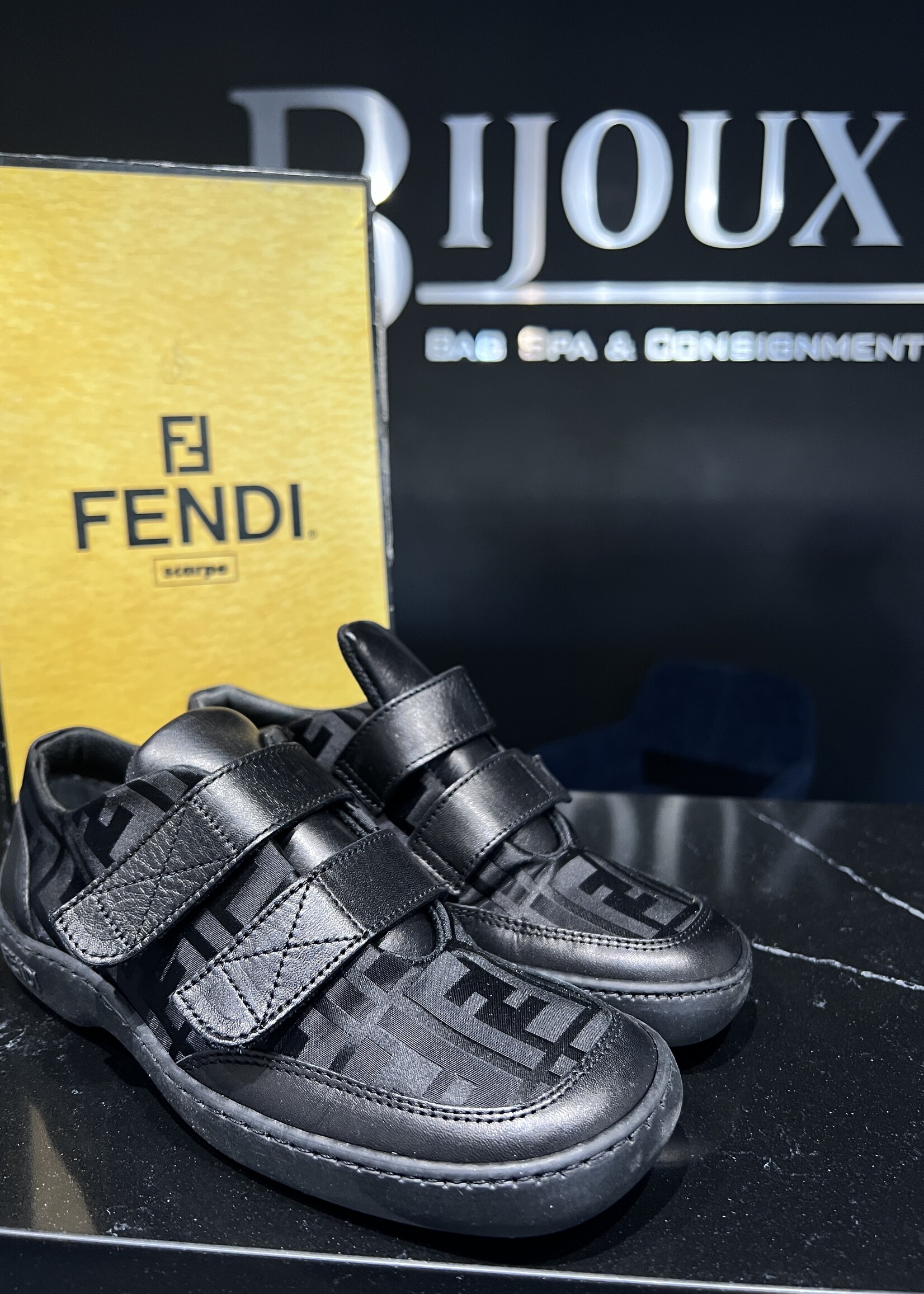 Fendi Fendi Canvas Sneaker 35.5