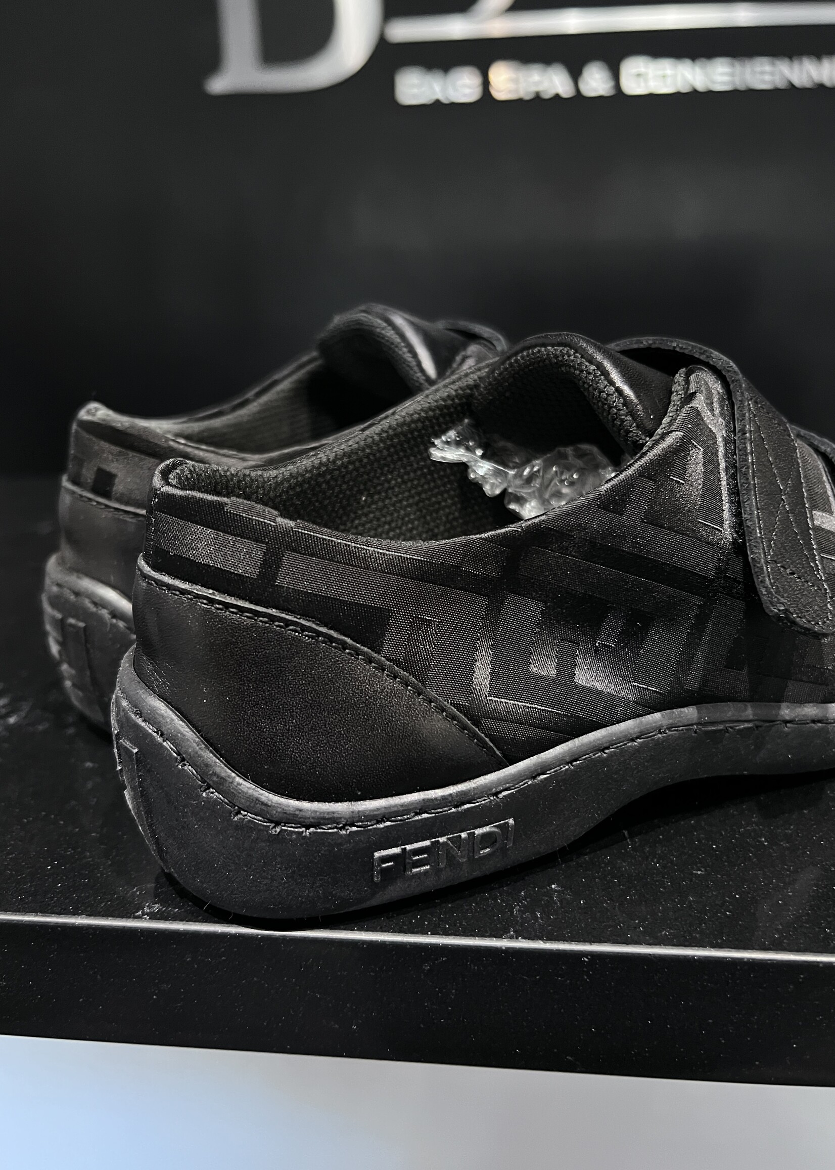 Fendi Fendi Canvas Sneaker 35.5