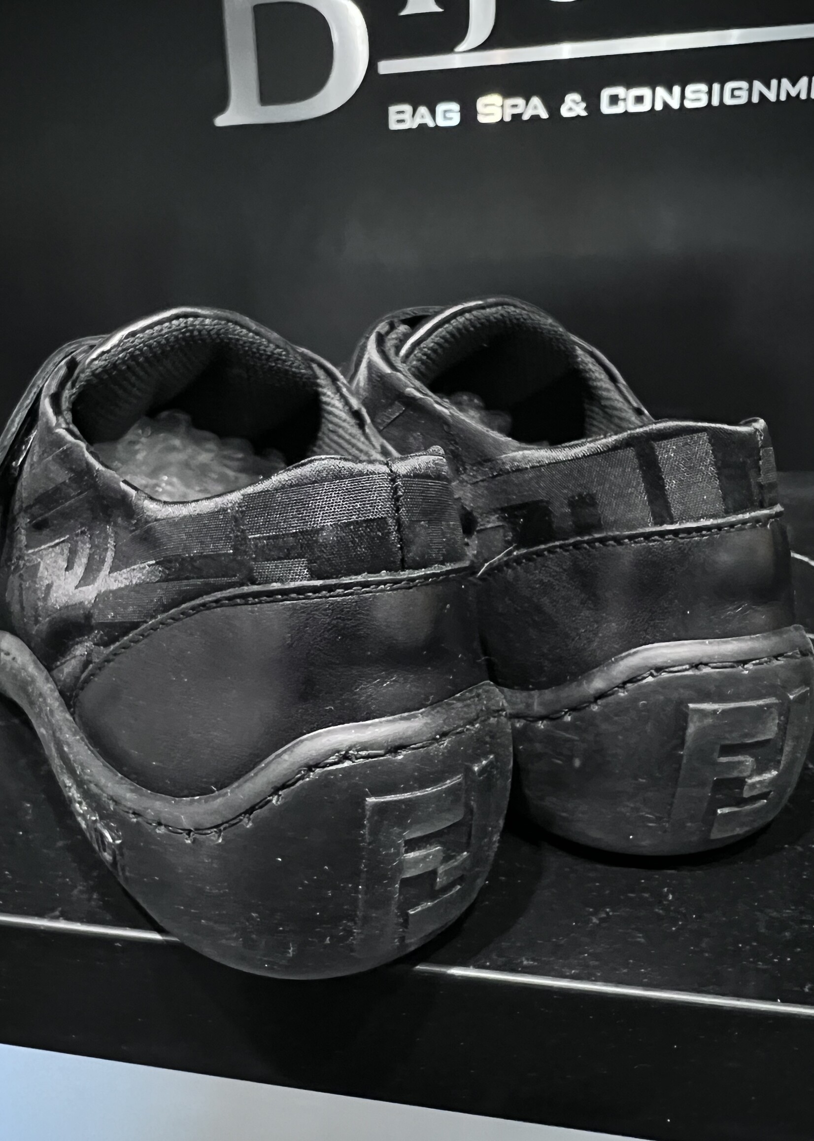 Fendi Fendi Canvas Sneaker 35.5