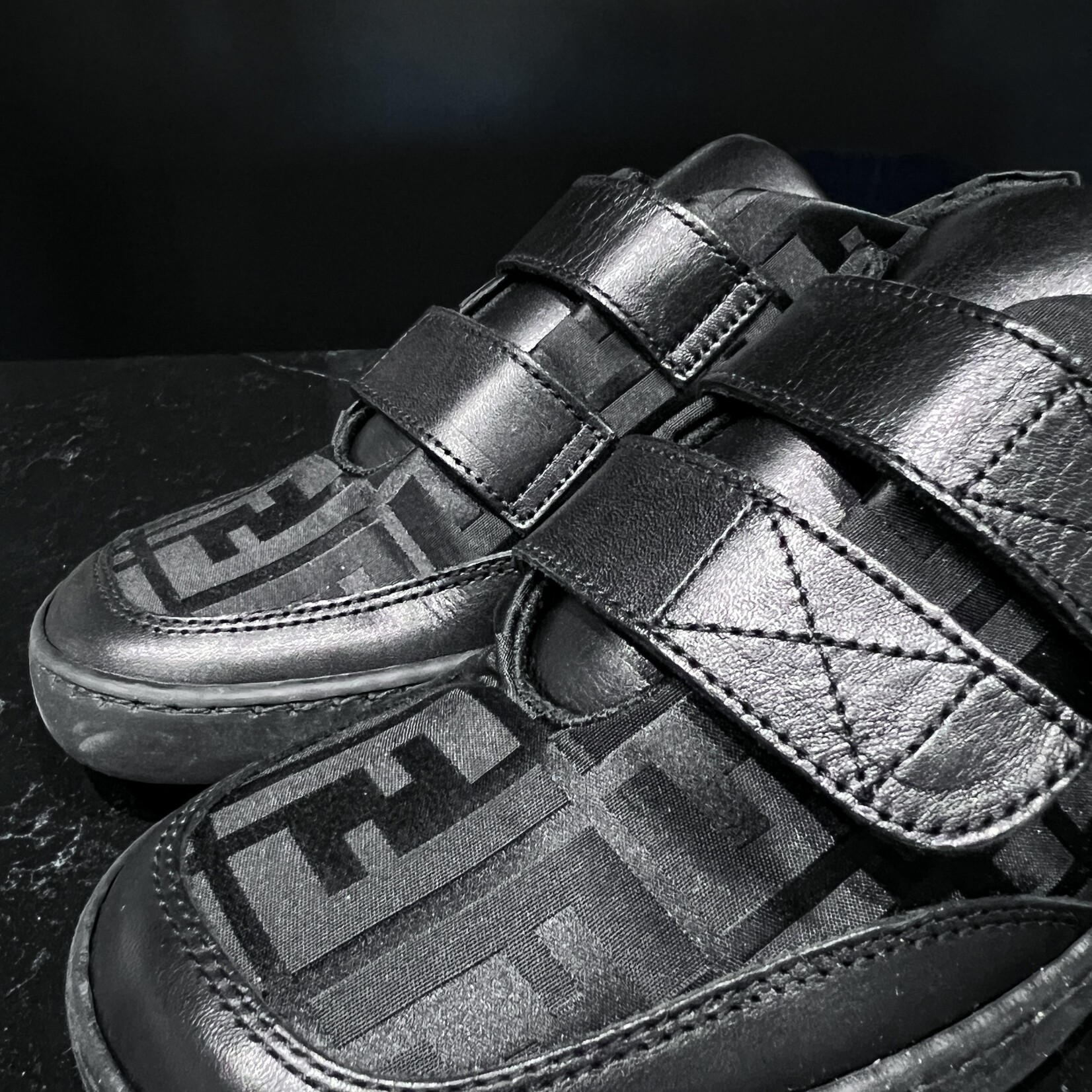 Fendi Fendi Canvas Sneaker 35.5