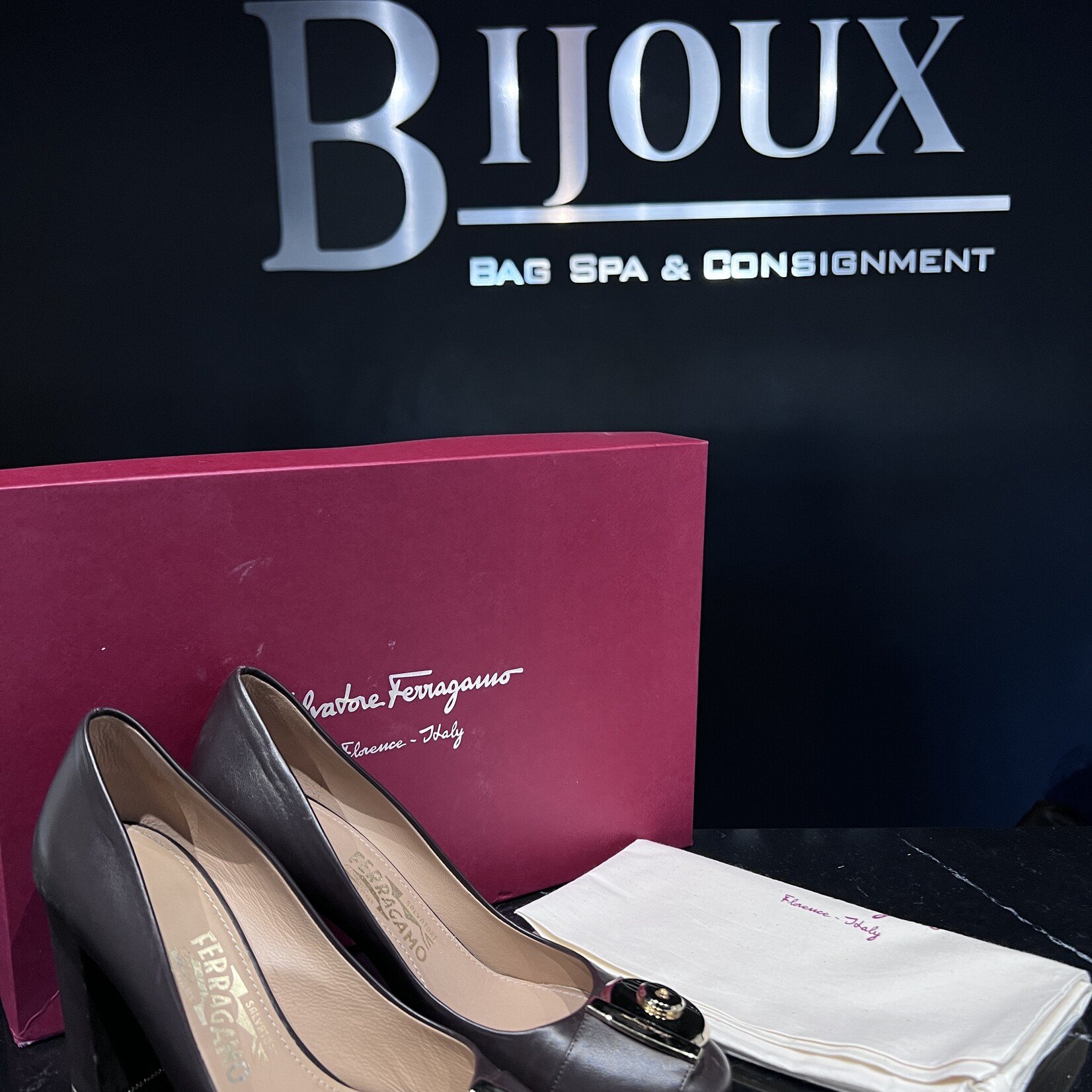 Salvatore Ferragamo Salvatore Ferragamo Pumps 36