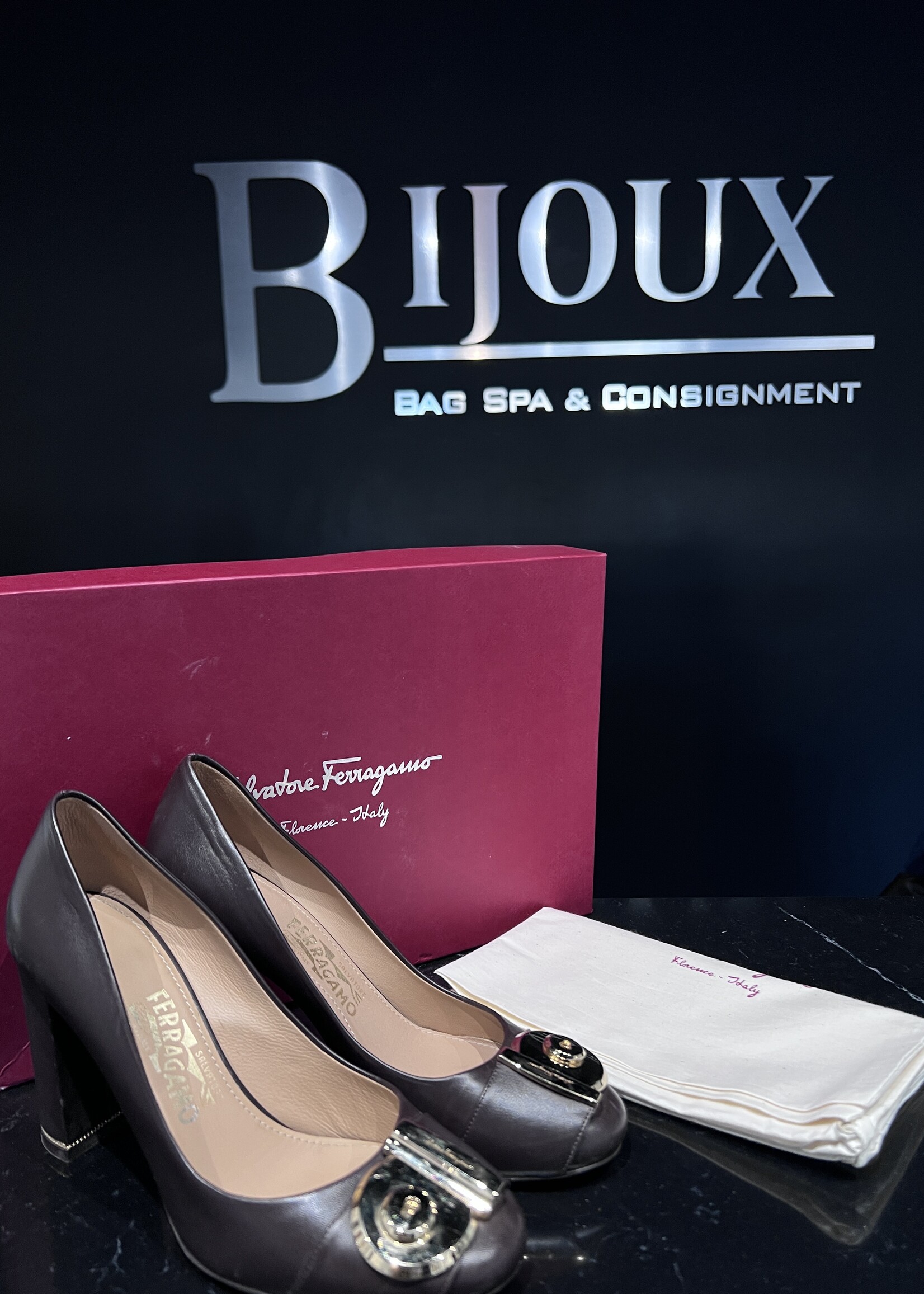 Salvatore Ferragamo Salvatore Ferragamo Pumps 36