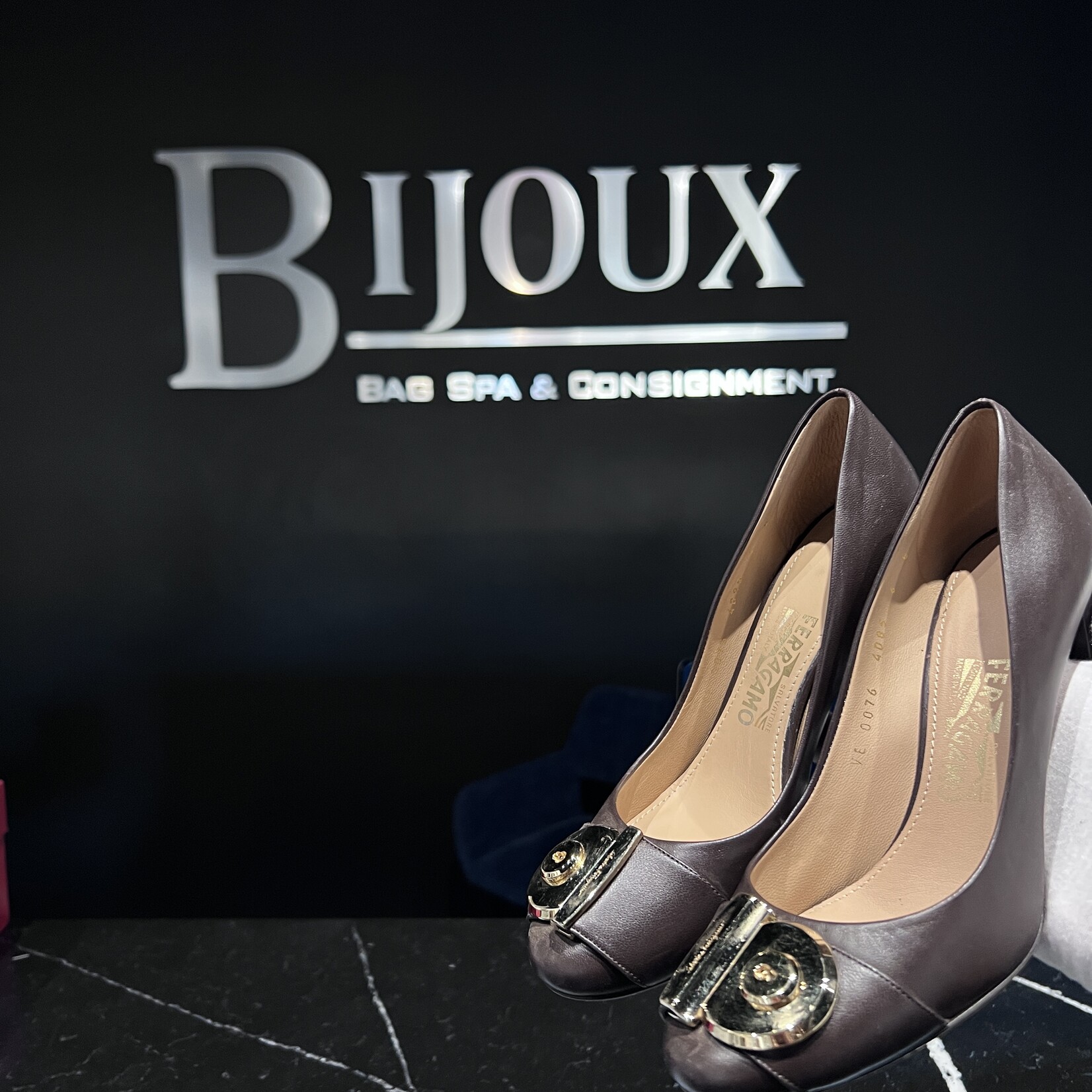 Salvatore Ferragamo Salvatore Ferragamo Pumps 36