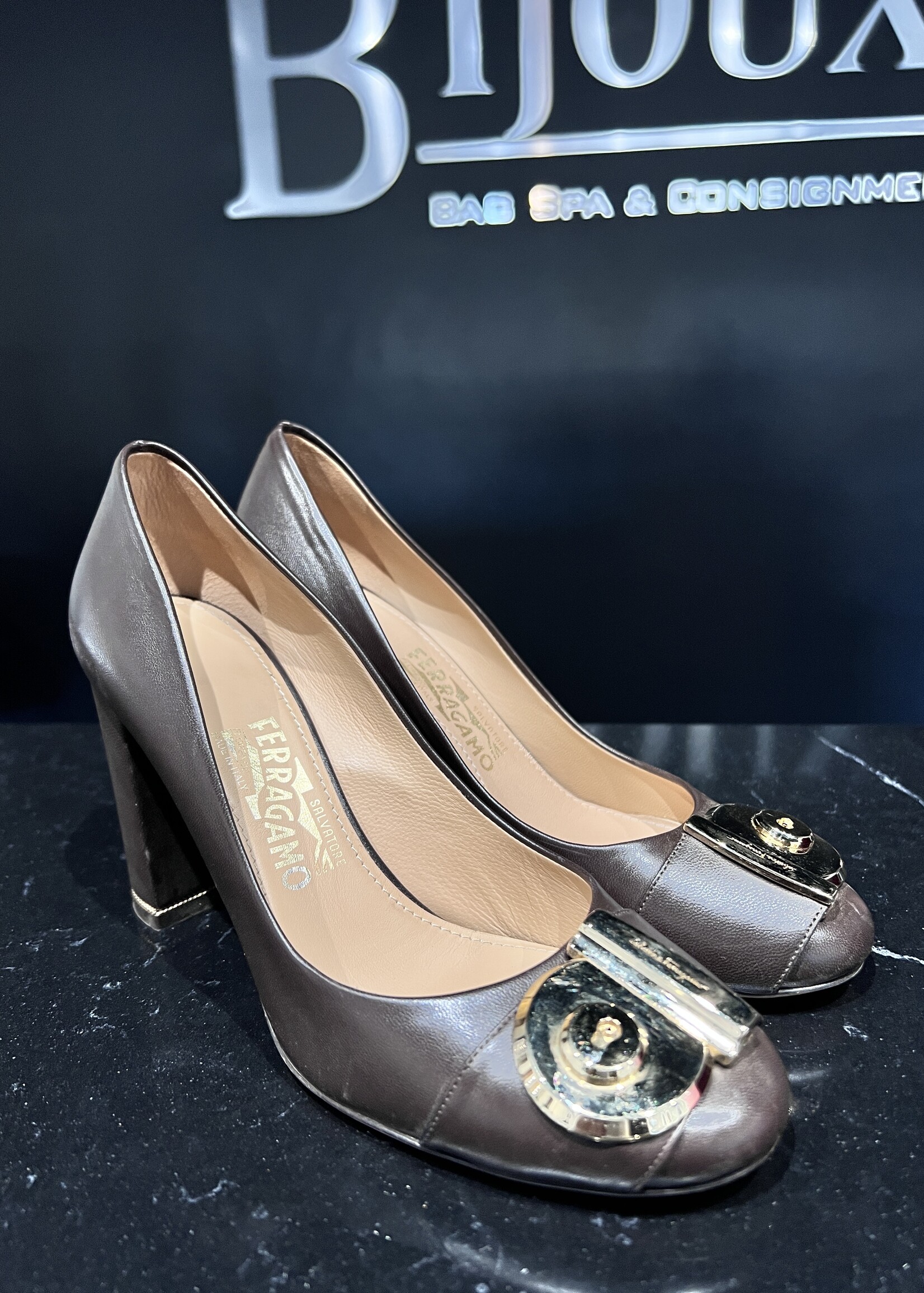 Salvatore Ferragamo Salvatore Ferragamo Pumps 36
