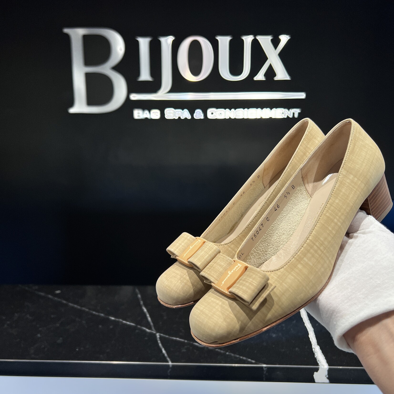 Salvatore Ferragamo Ferragamo Creme Plaid Heeled Loafers