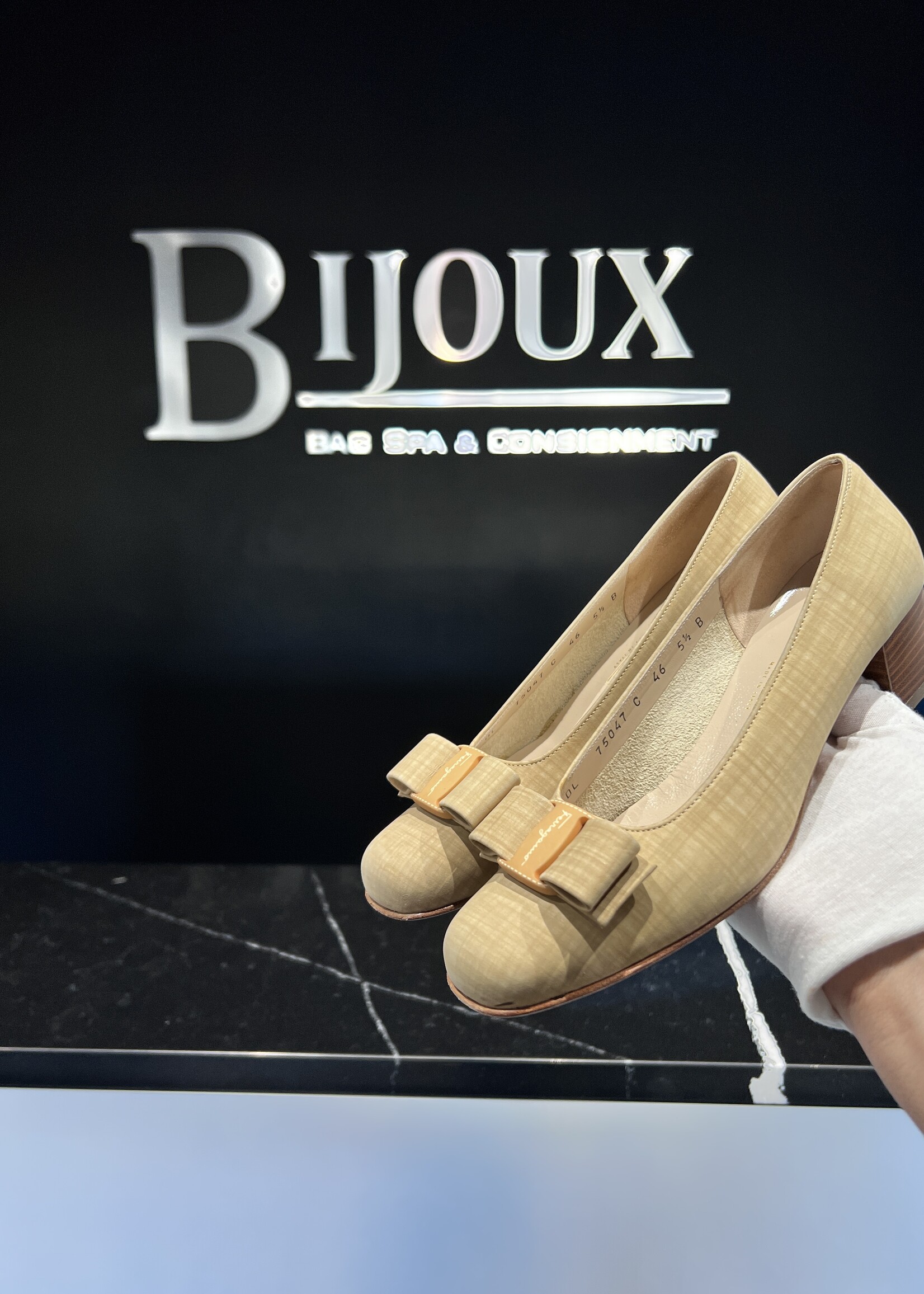 Salvatore Ferragamo Ferragamo Creme Plaid Heeled Loafers