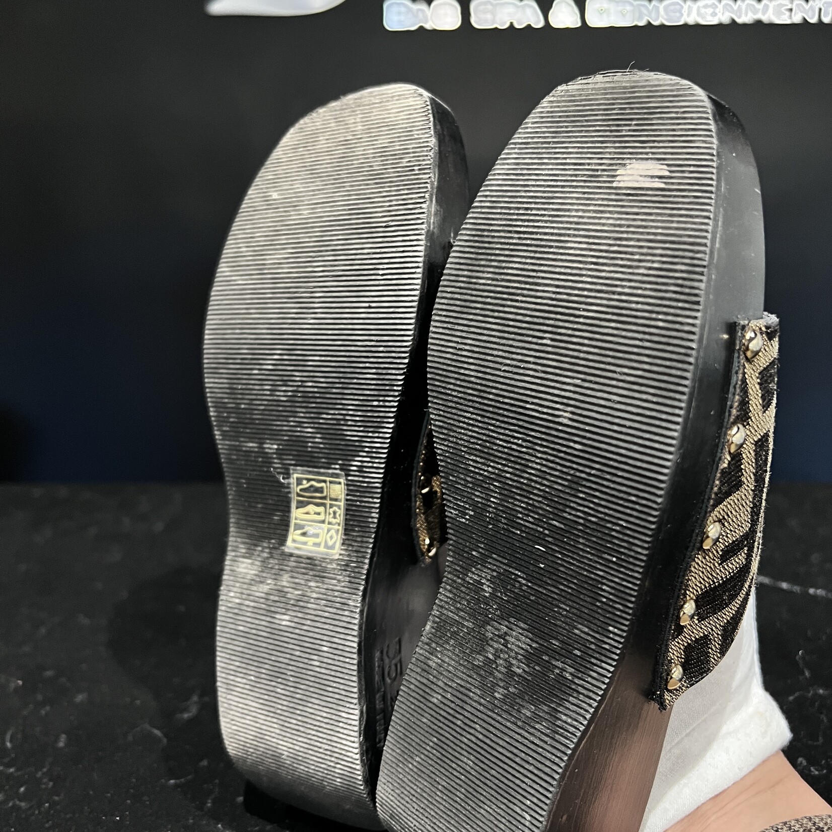 Fendi Fendi Monogram Heeled Slides