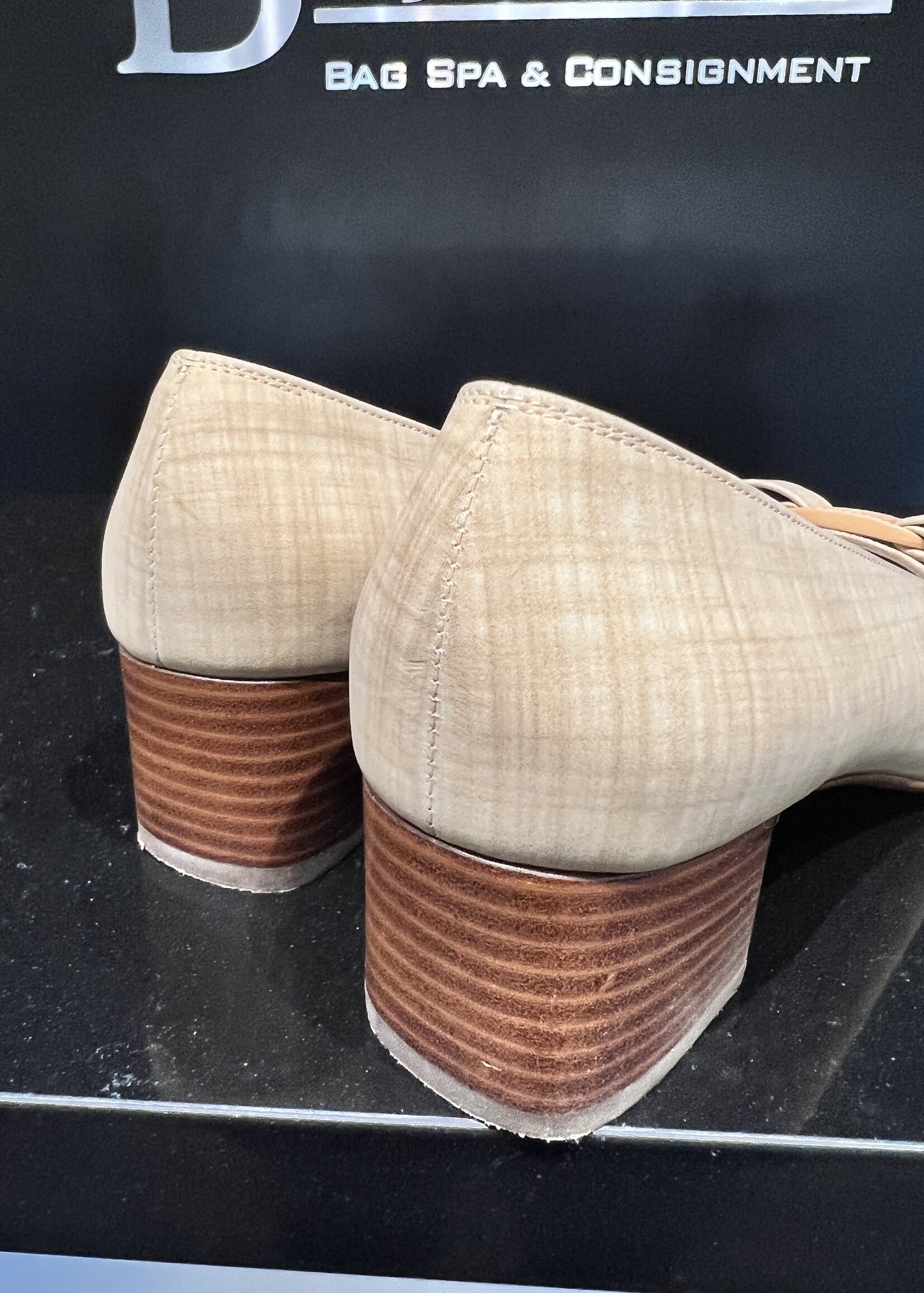 Salvatore Ferragamo Ferragamo Creme Plaid Heeled Loafers