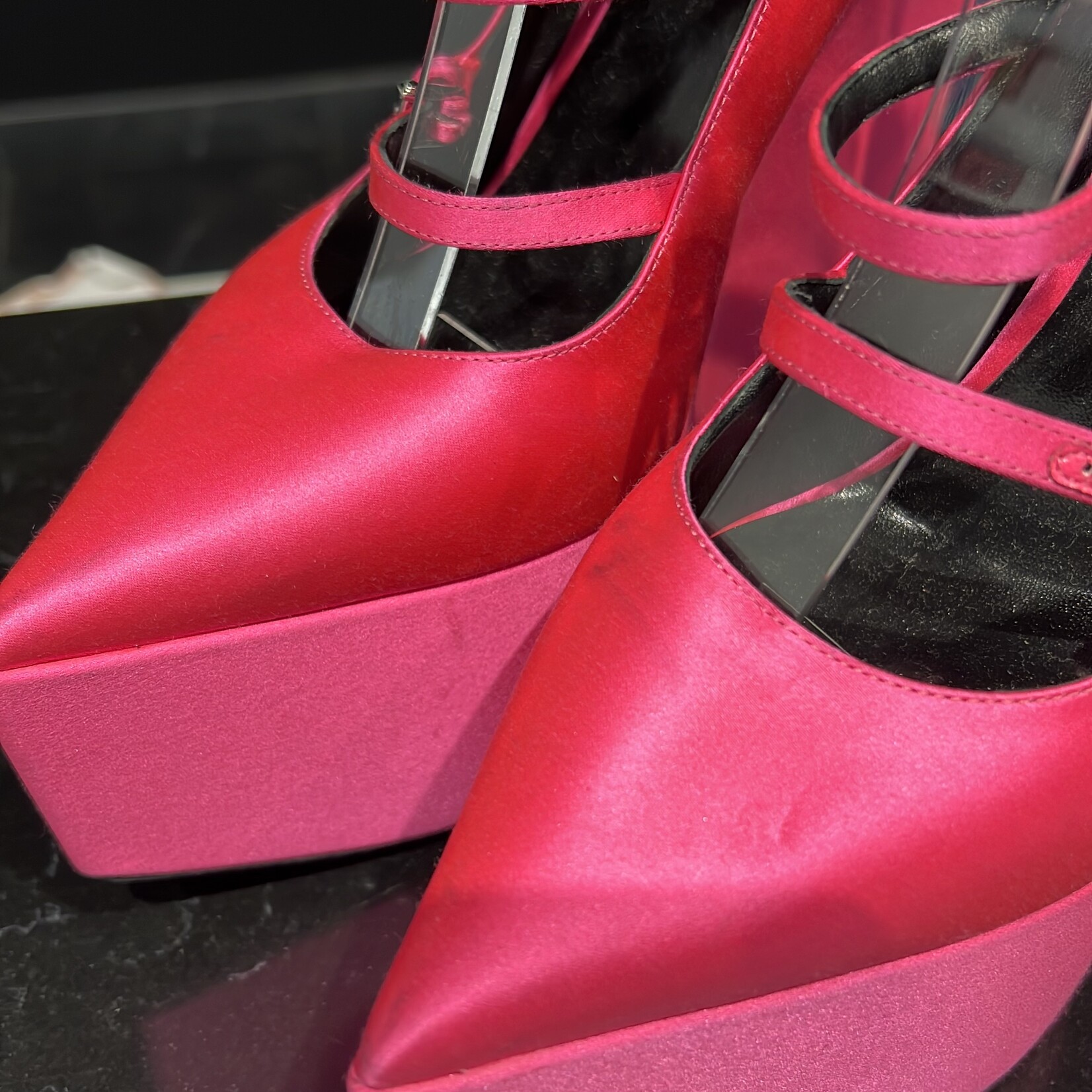 Versace Versace Tempest Satin Pump 38