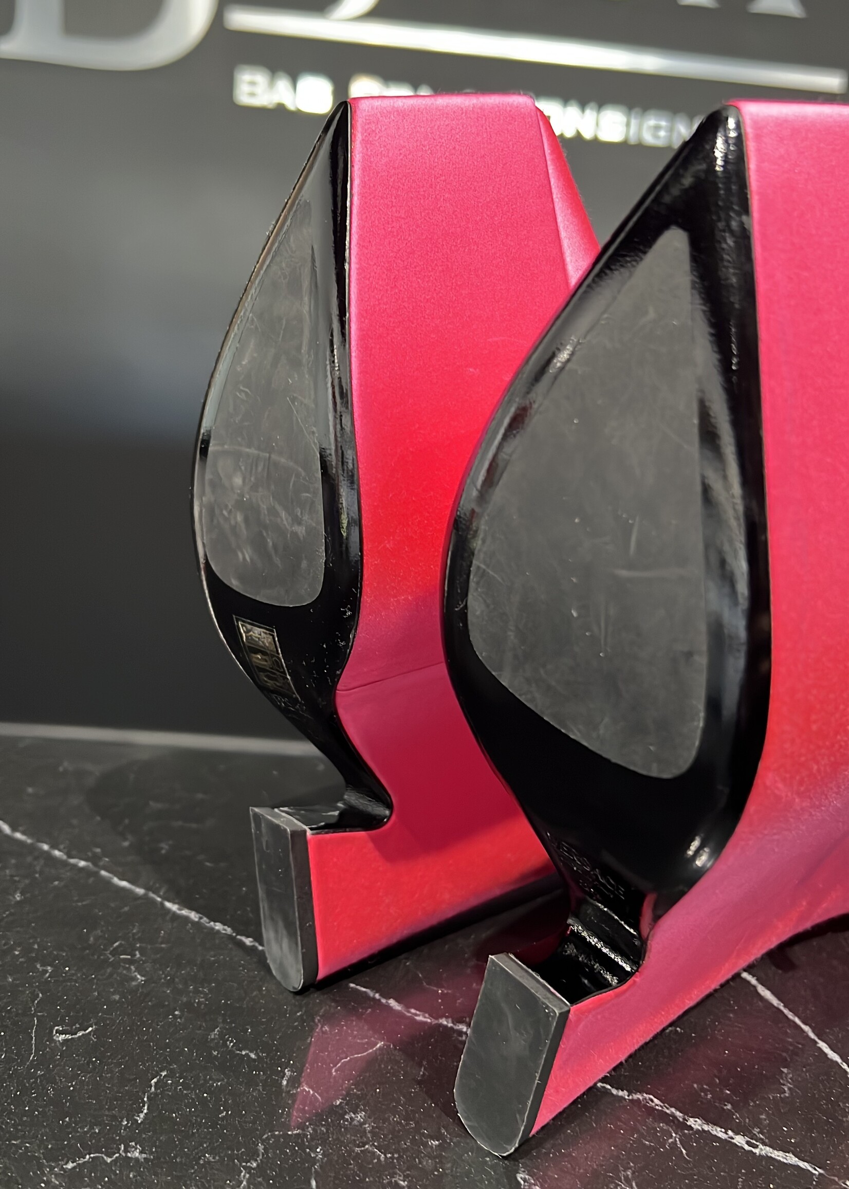 Versace Versace Tempest Satin Pump 38