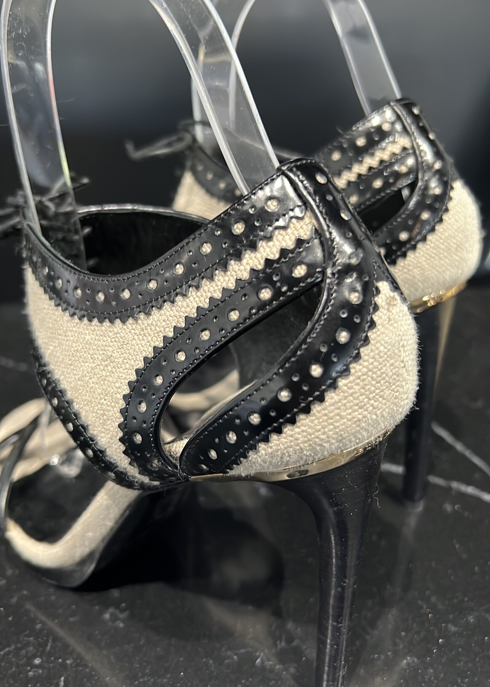 Burberry Burberry Heeled Sandal 36