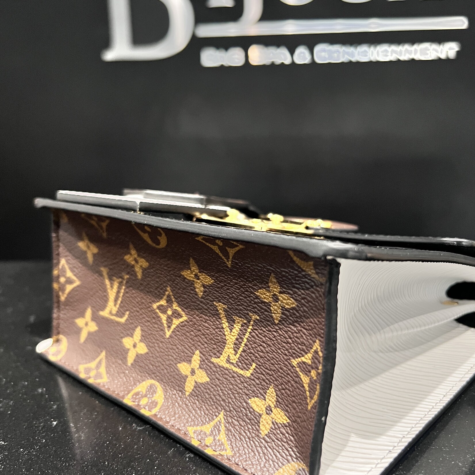 Louis Vuitton SOLD - Louis Vuitton Vernis Spring Street