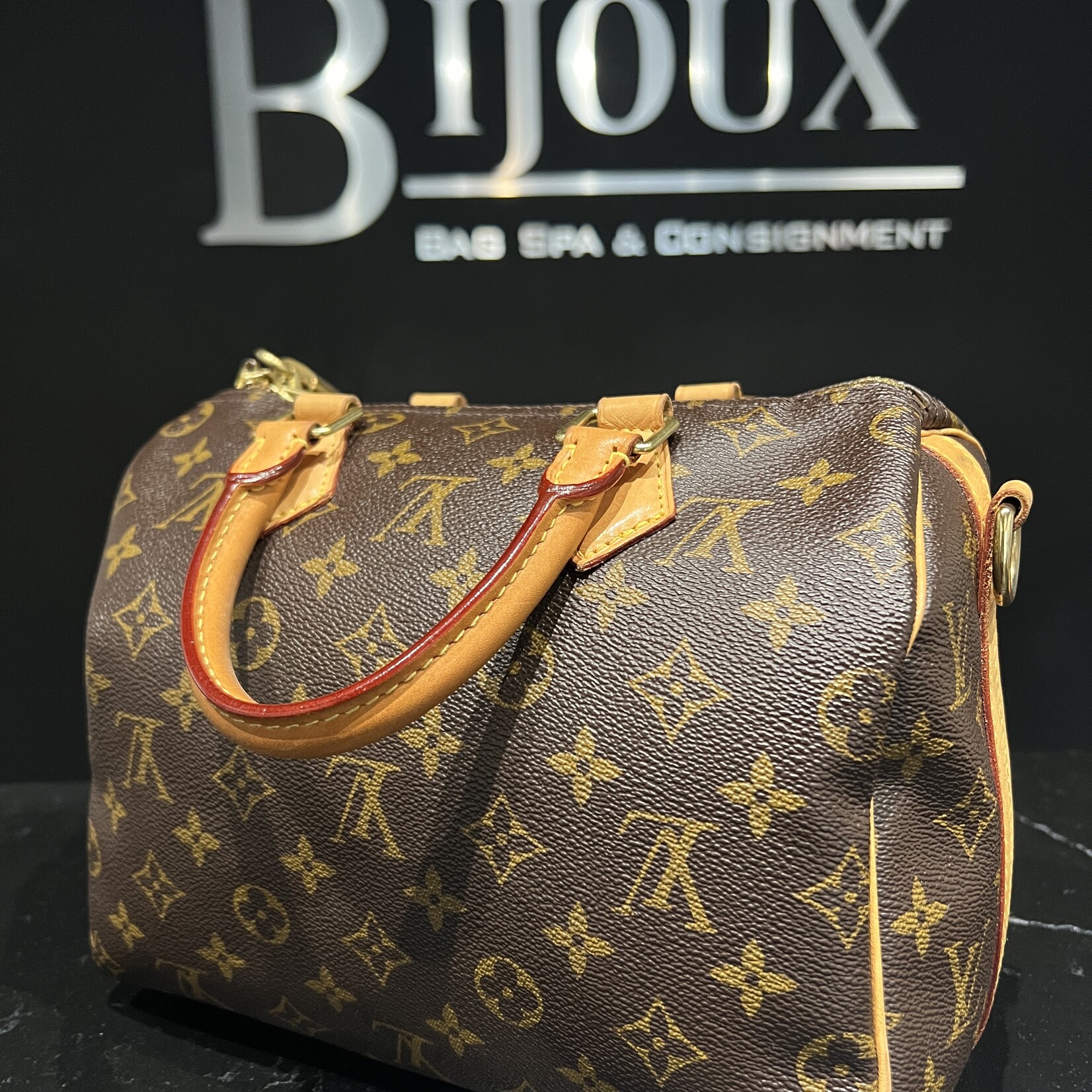 Louis Vuitton SOLD - Louis Vuitton Speedy 25 Bandouliere