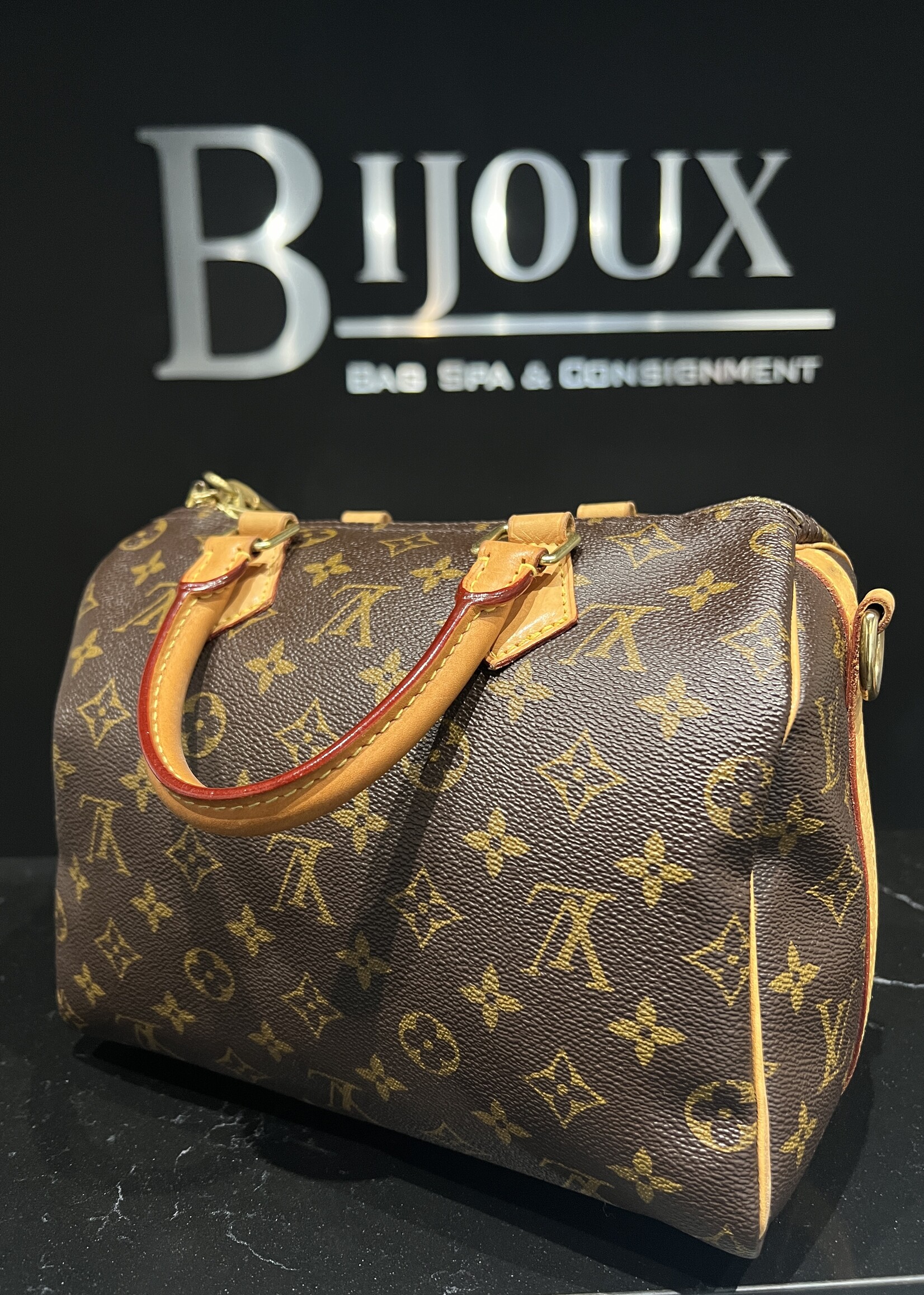 Louis Vuitton SOLD - Louis Vuitton Speedy 25 Bandouliere