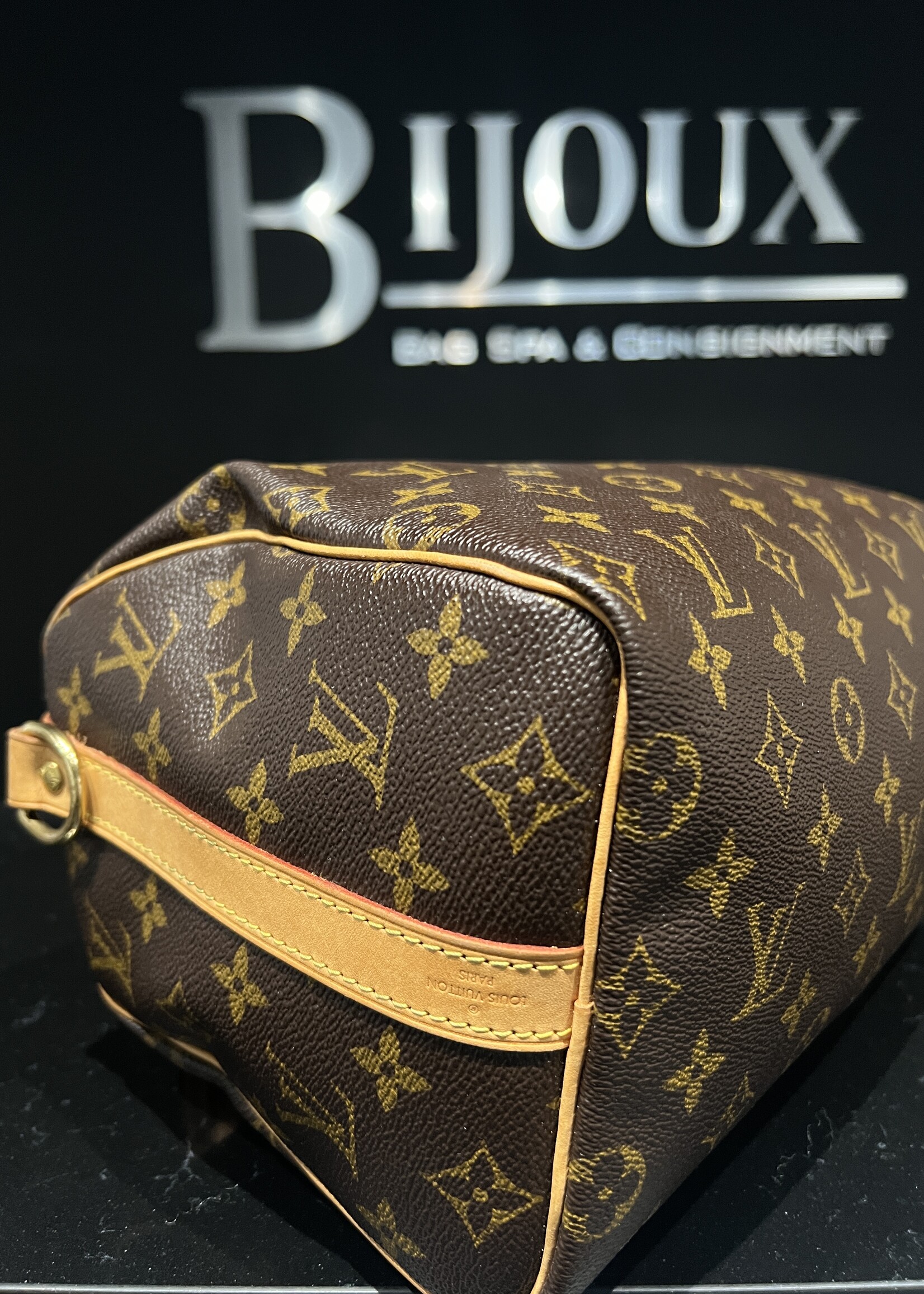 Louis Vuitton SOLD - Louis Vuitton Speedy 25 Bandouliere