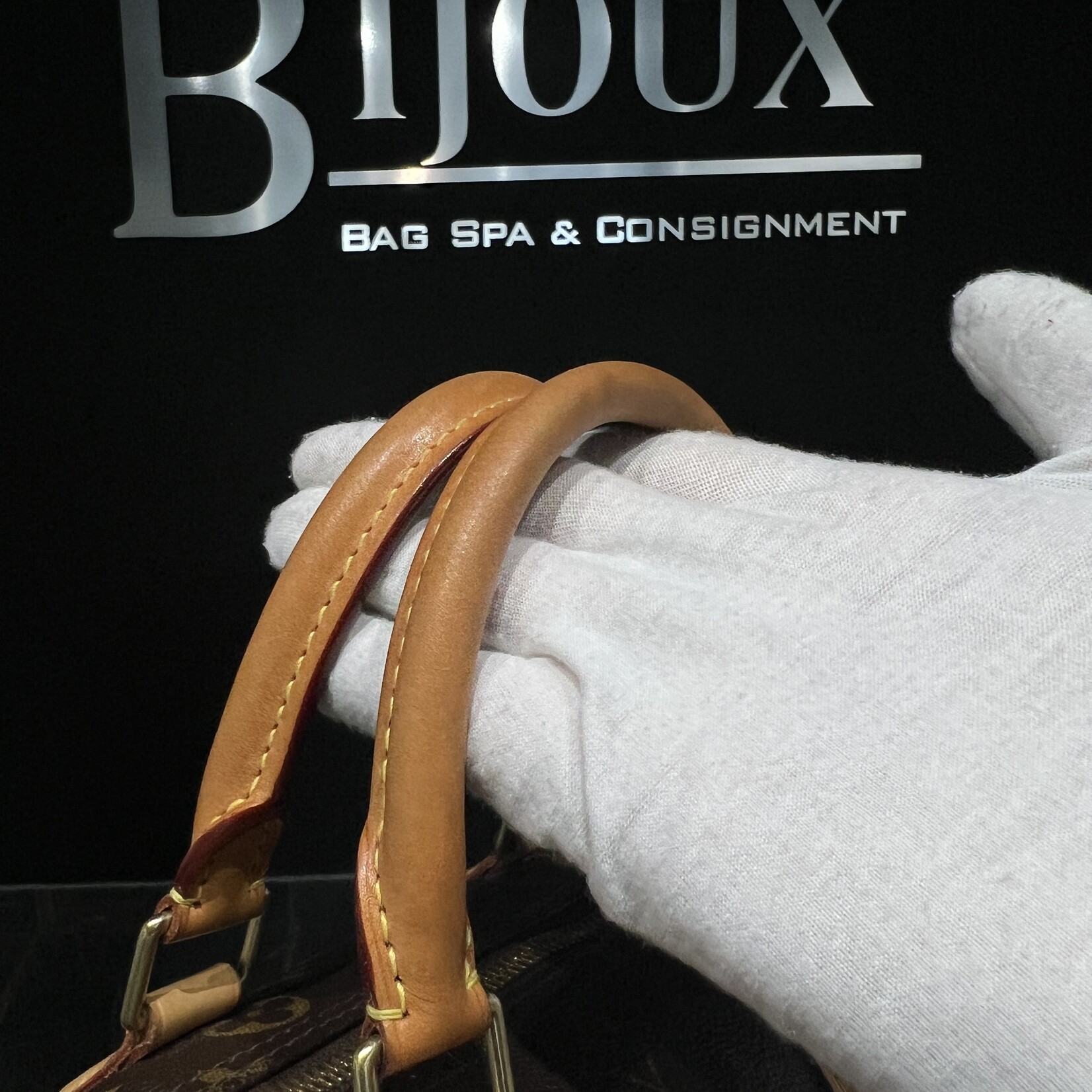 Louis Vuitton SOLD - Louis Vuitton Speedy 25 Bandouliere