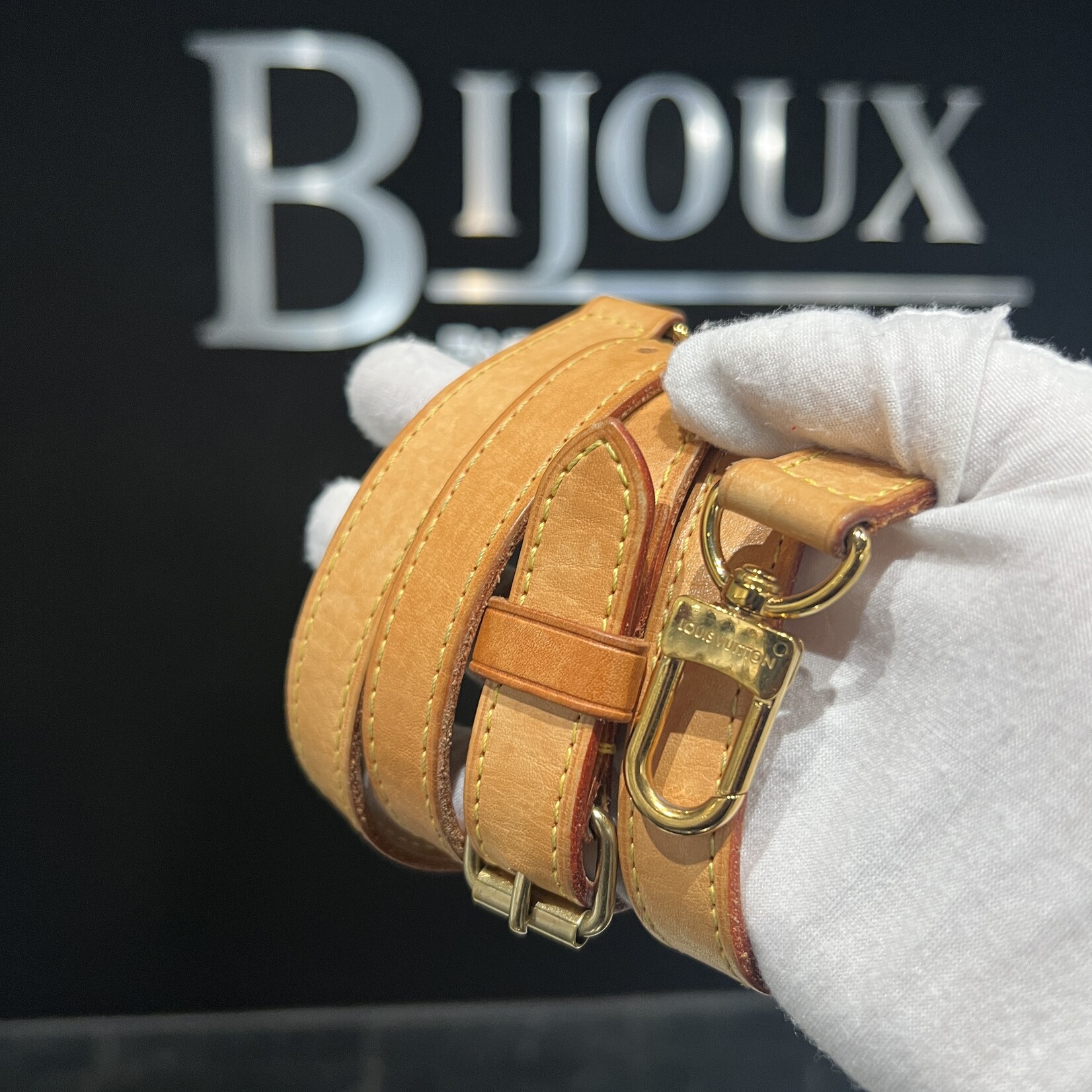 Louis Vuitton SOLD - Louis Vuitton Speedy 25 Bandouliere
