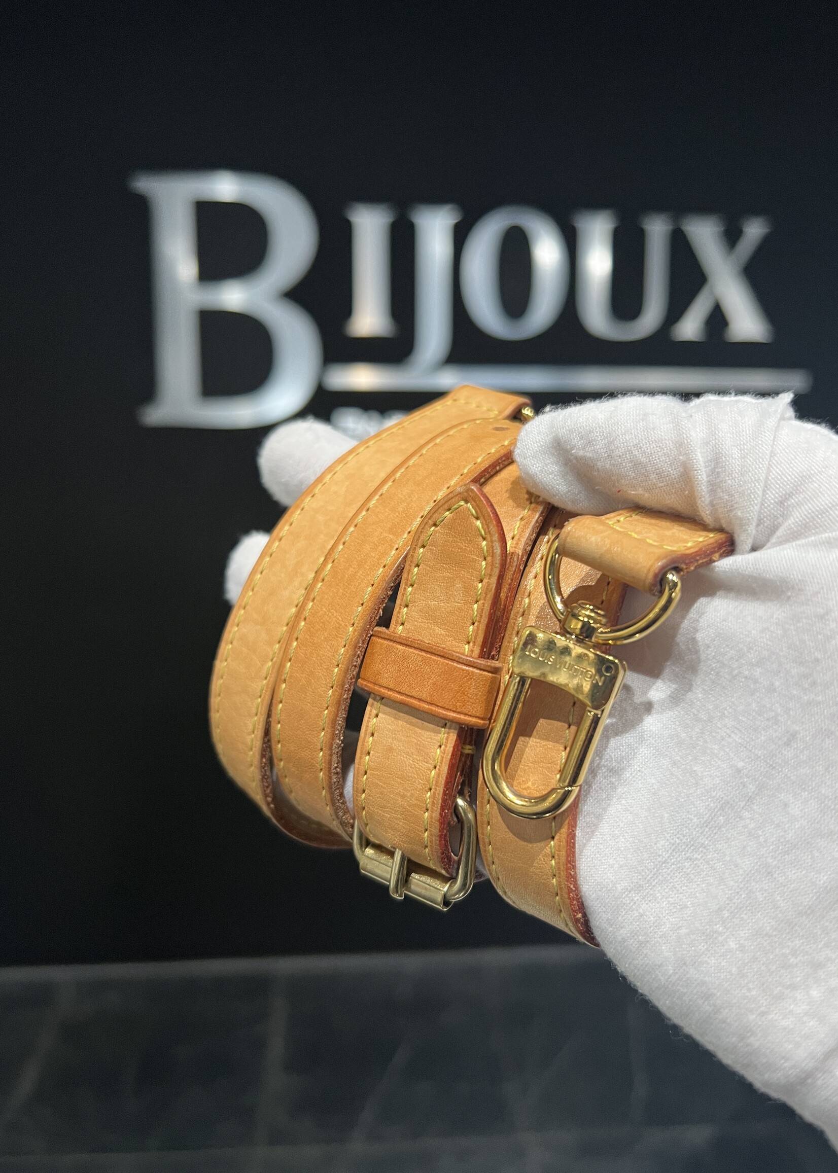 Louis Vuitton SOLD - Louis Vuitton Speedy 25 Bandouliere