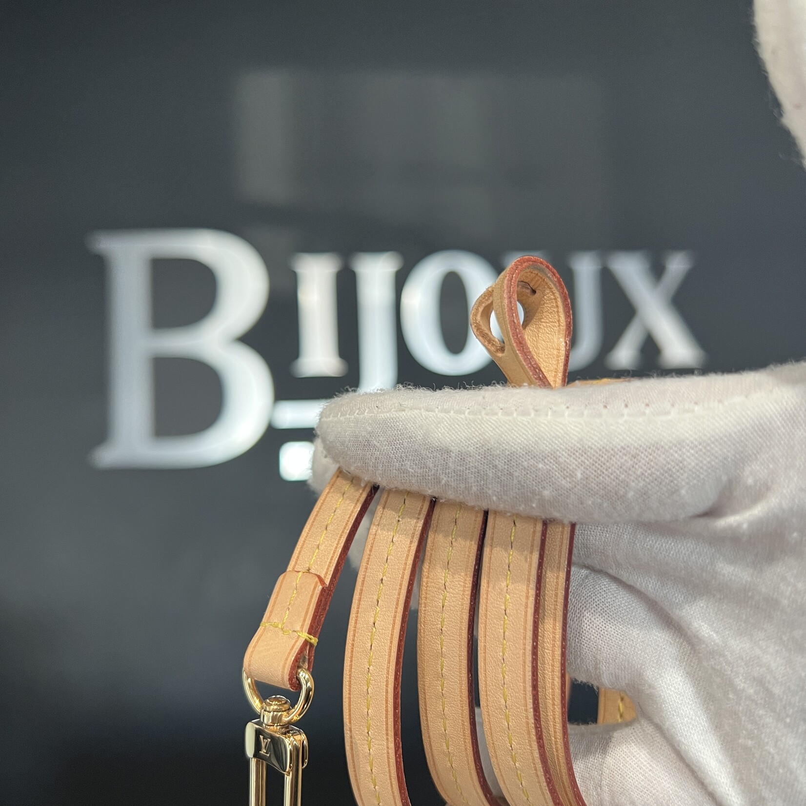 Louis Vuitton SOLD - Louis Vuitton Favourite MM