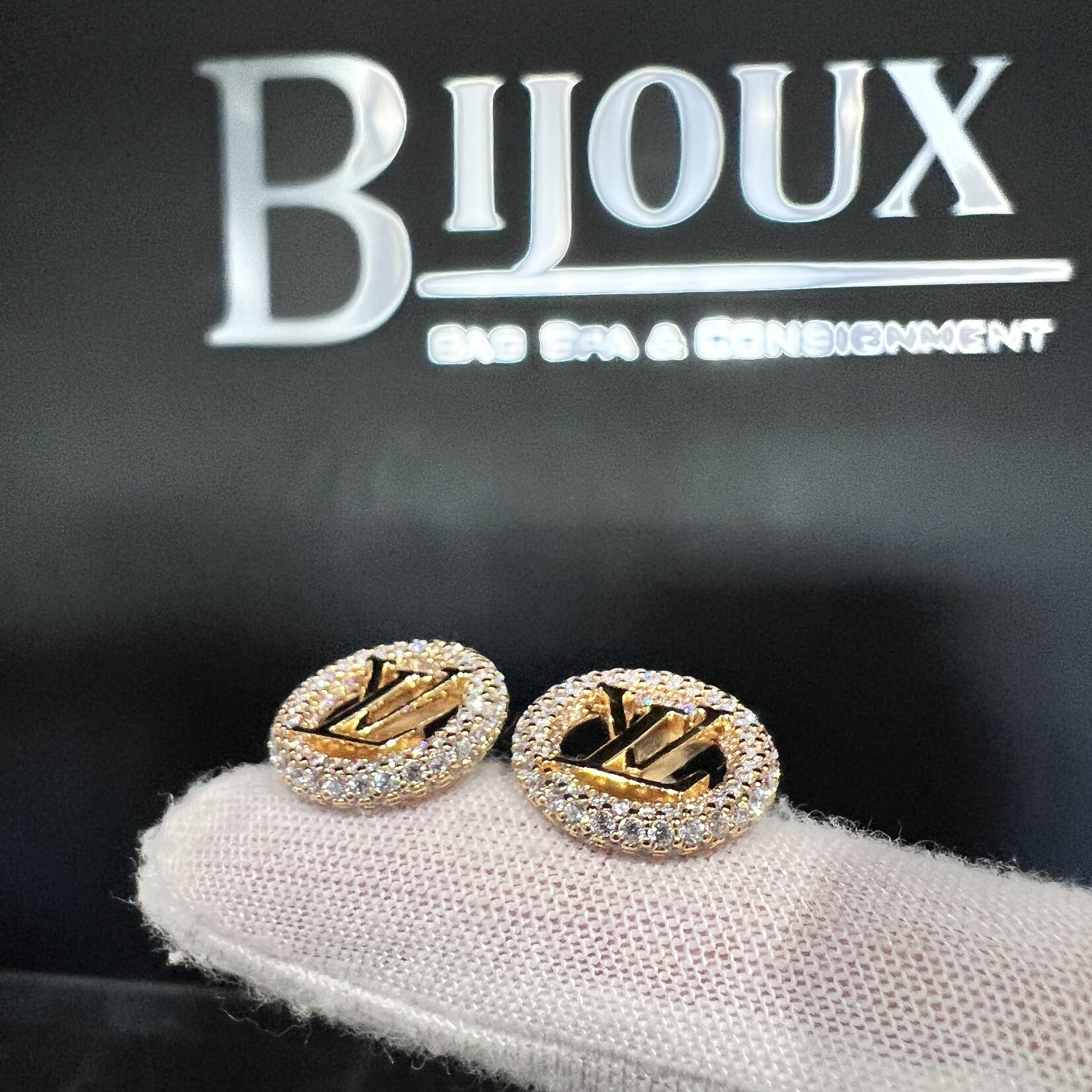 Louis Vuitton SOLD- Louis Vuitton Louise By Night Earrings