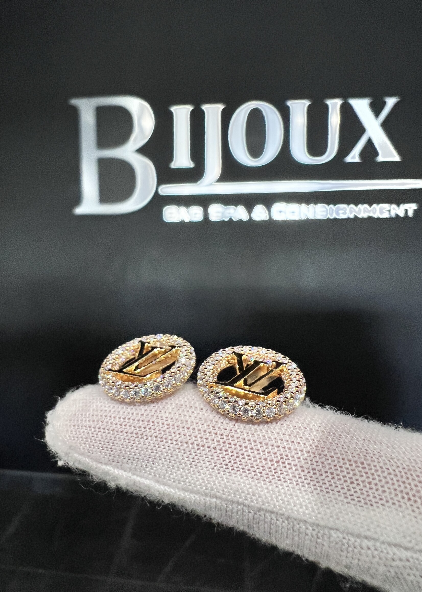 Louis Vuitton SOLD- Louis Vuitton Louise By Night Earrings