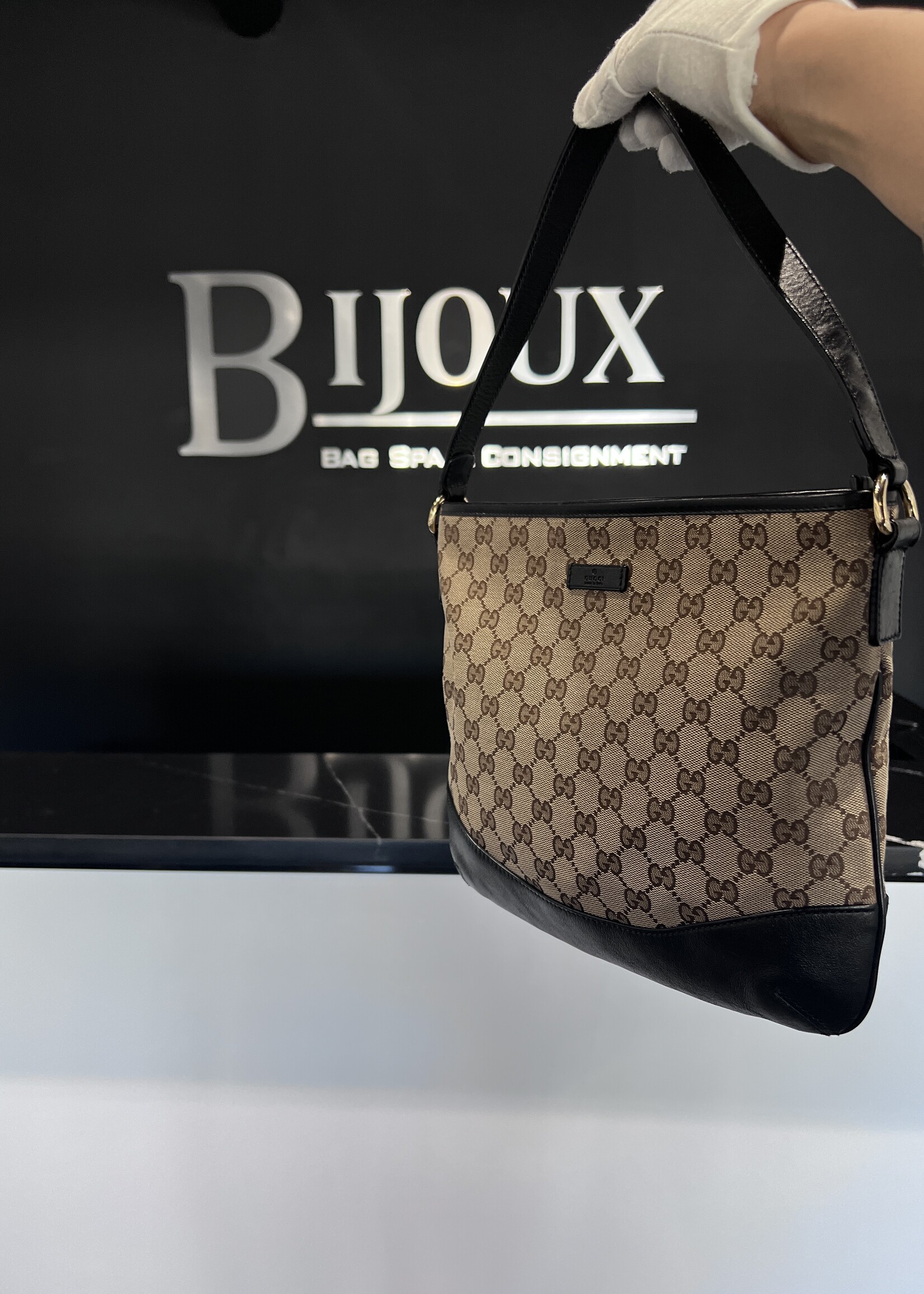 Gucci SOLD - Gucci Canvas shoulder Bag