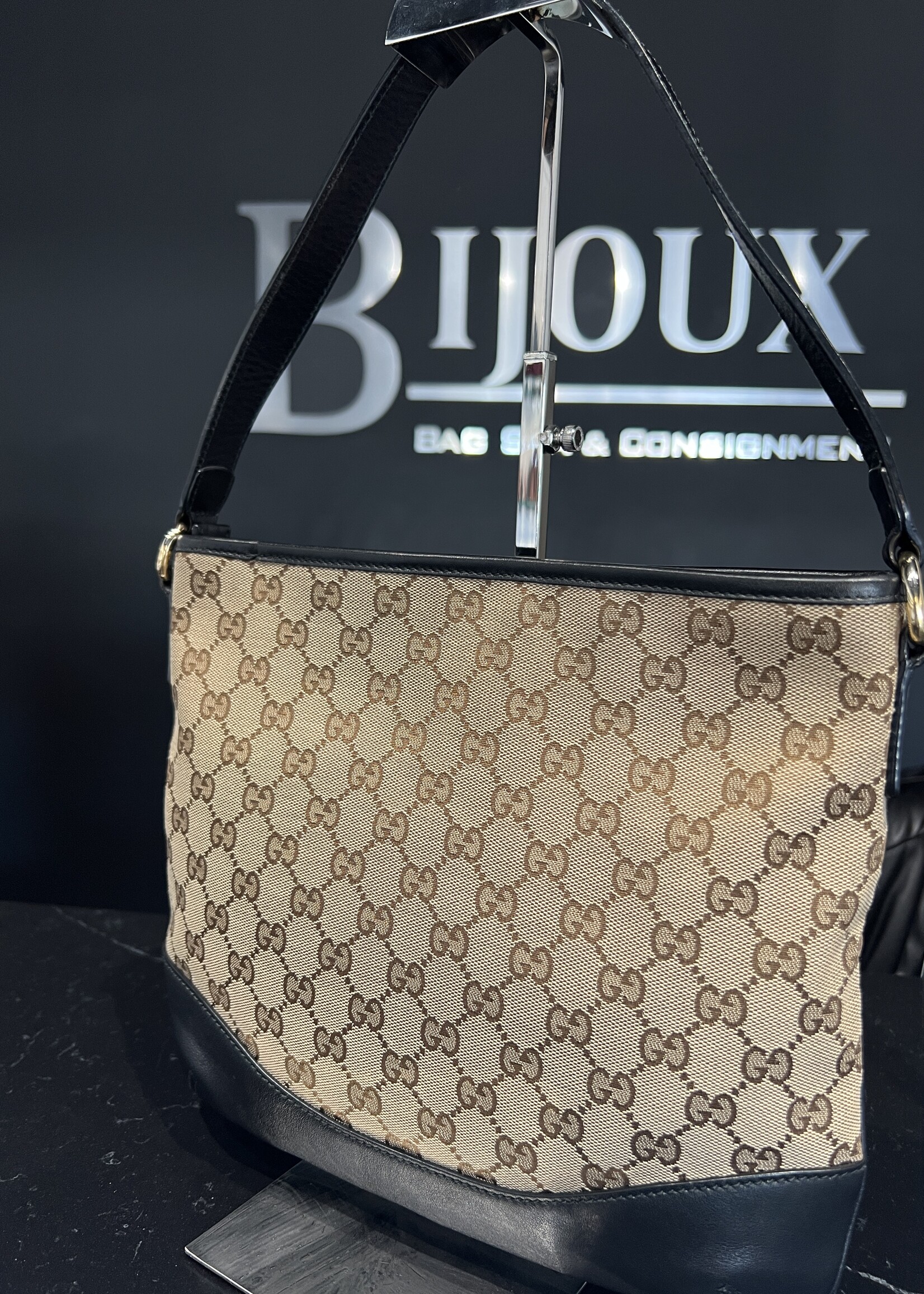 Gucci SOLD - Gucci Canvas shoulder Bag