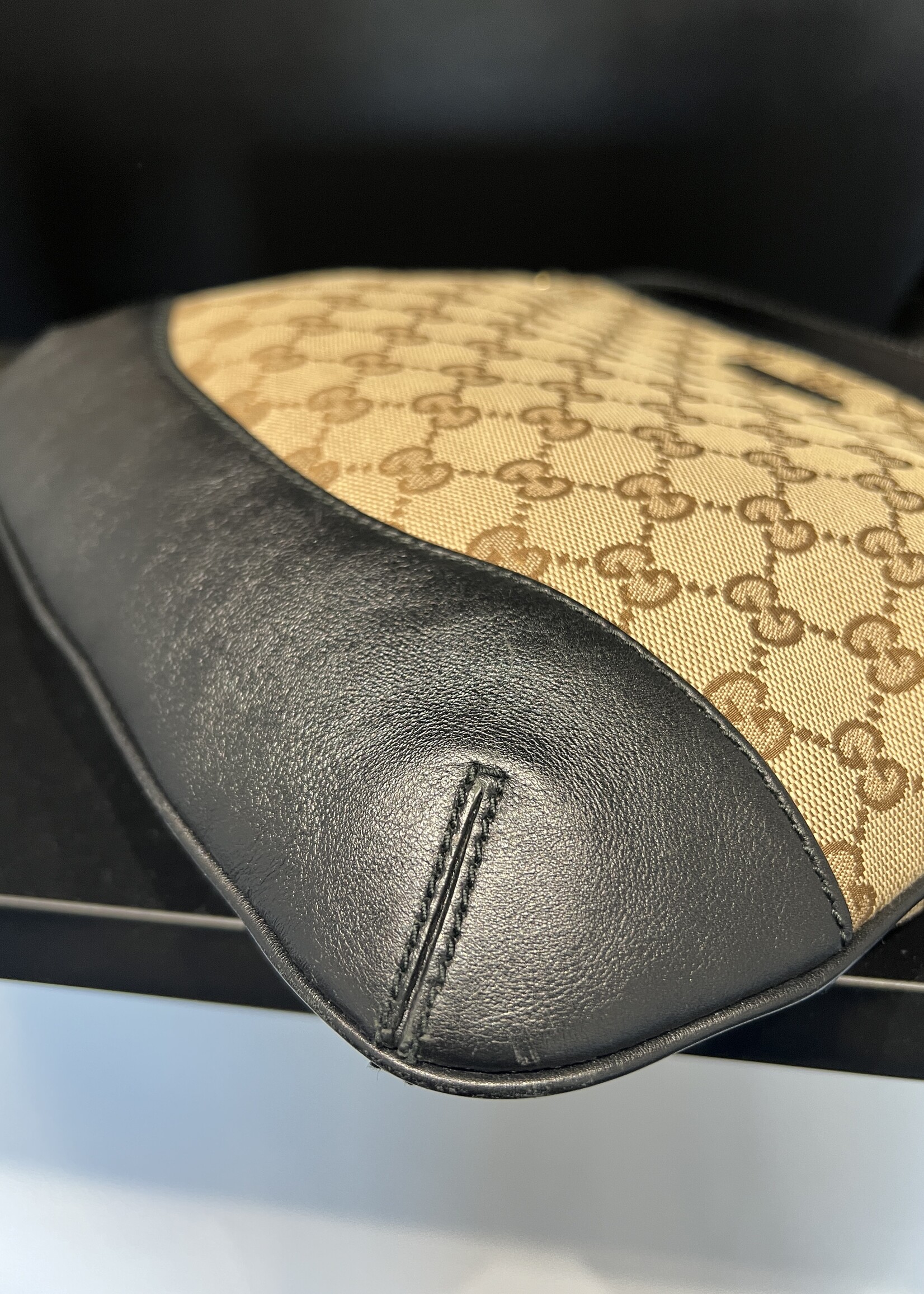 Gucci SOLD - Gucci Canvas shoulder Bag