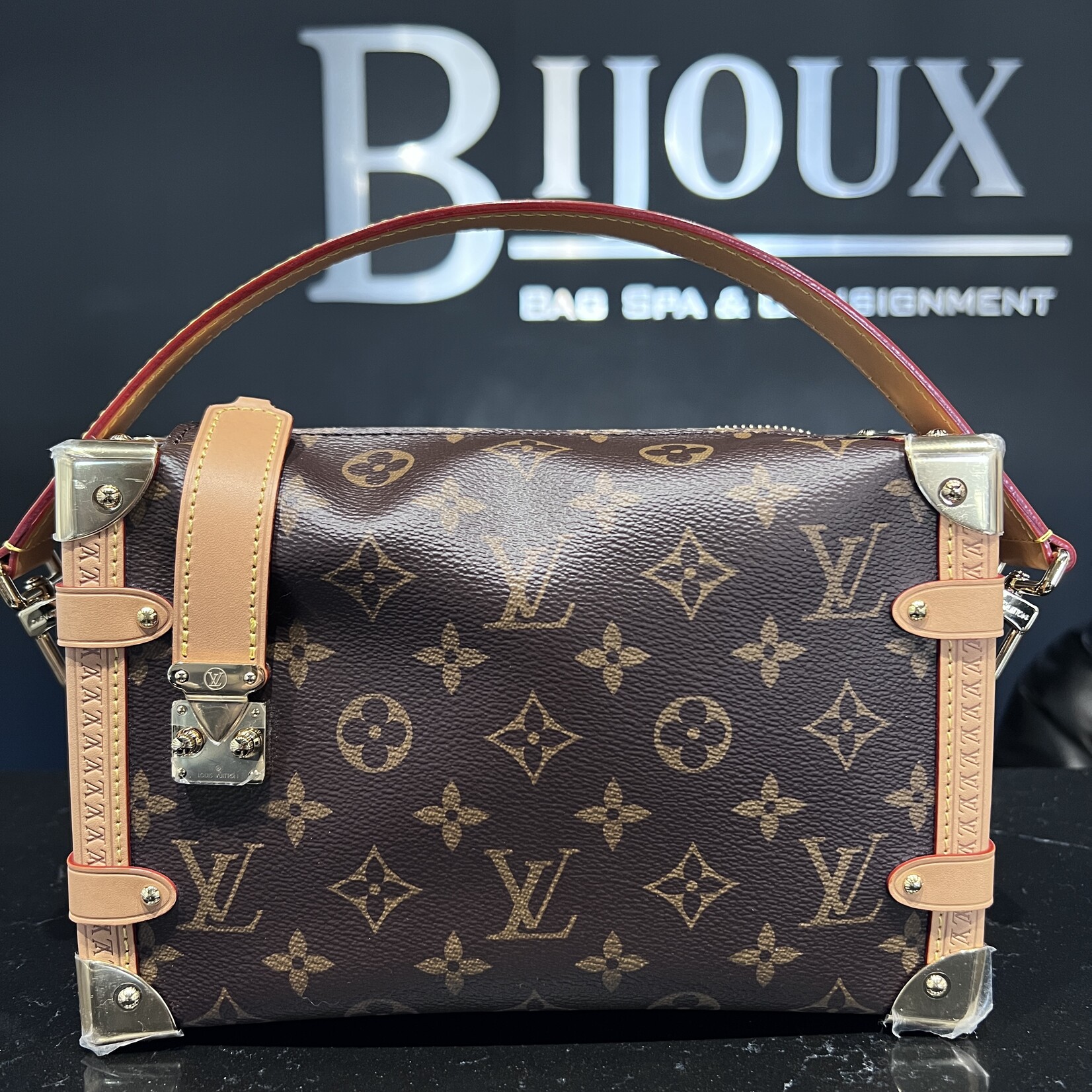 Louis Vuitton Louis Vuitton Side Trunk