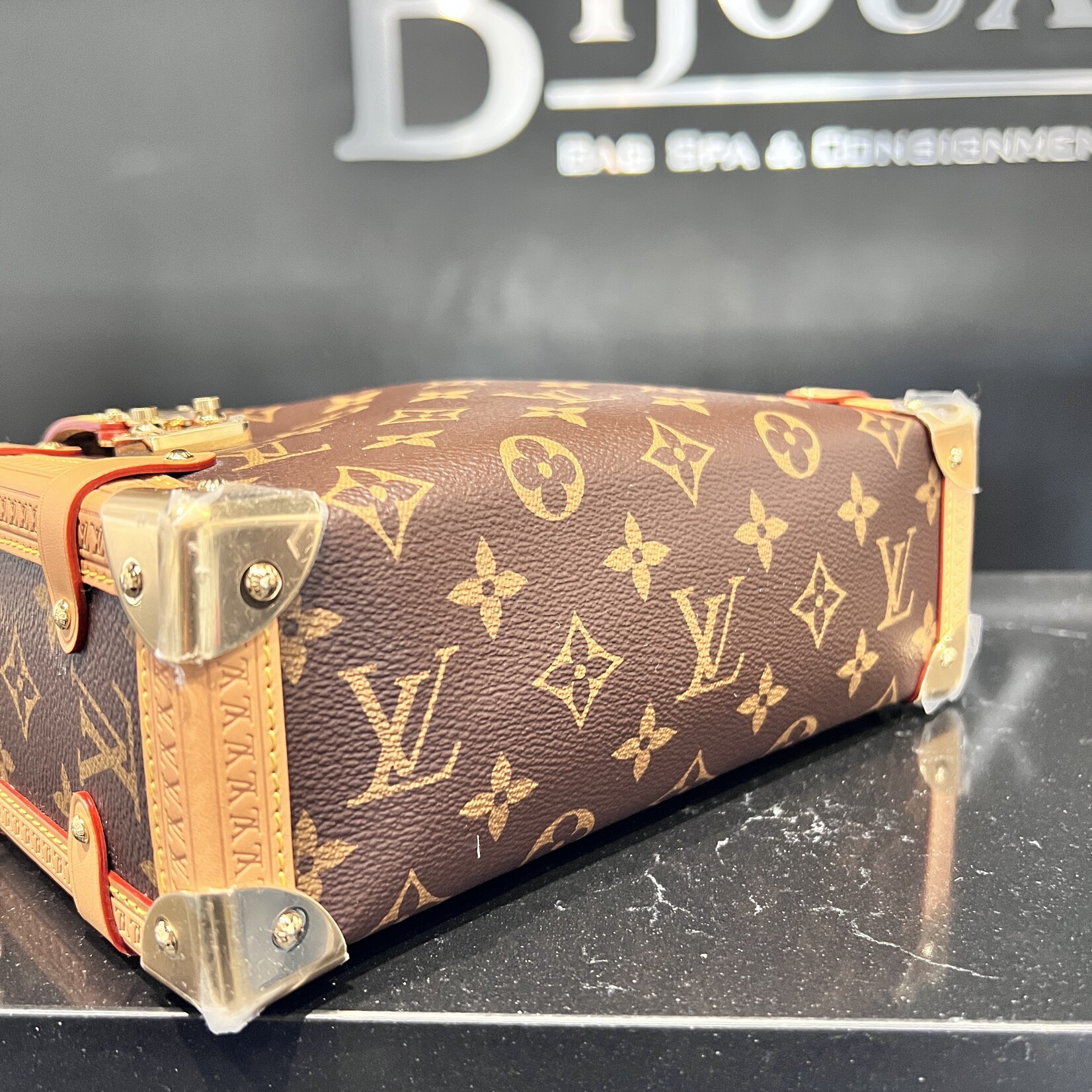 Louis Vuitton Louis Vuitton Side Trunk