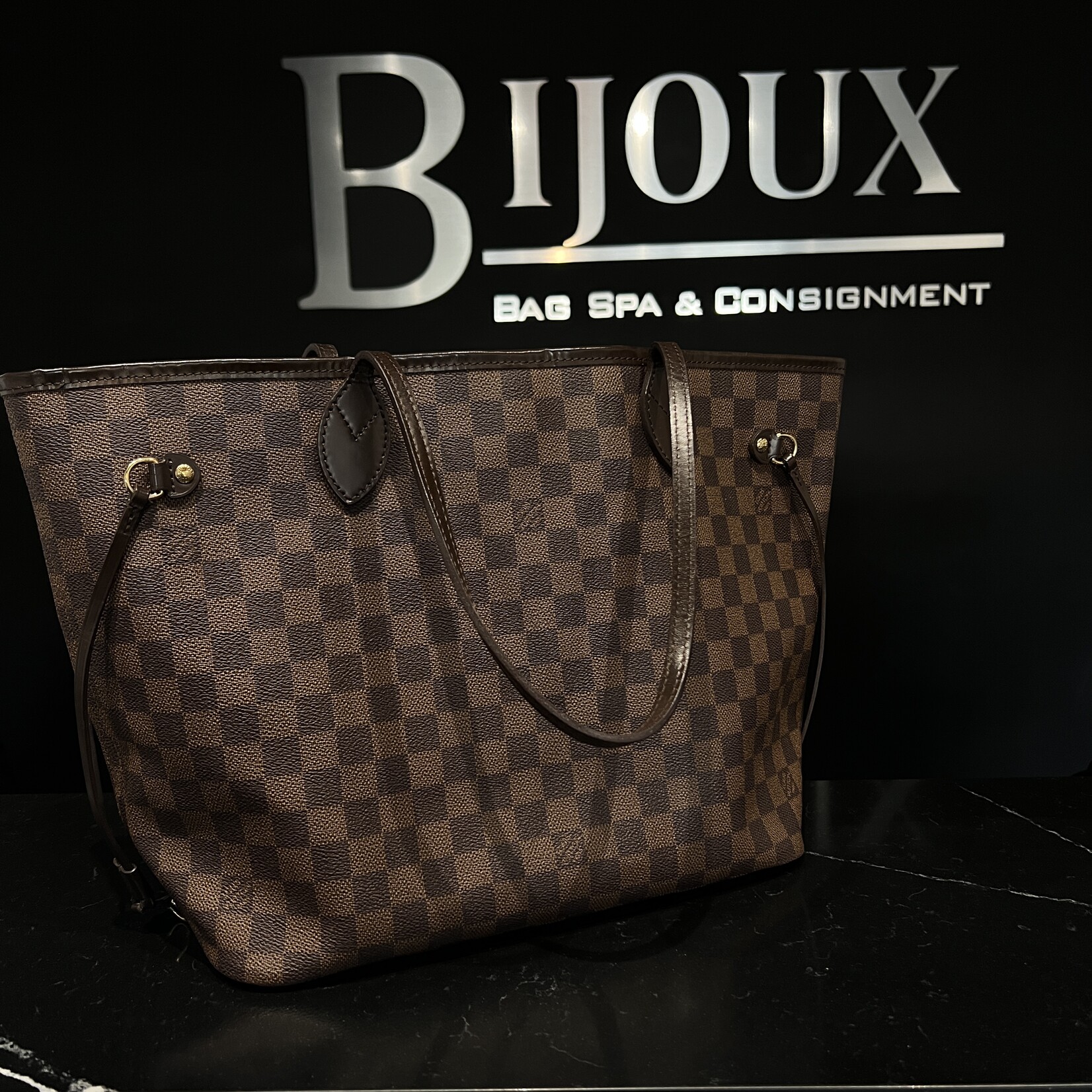 Louis Vuitton SOLD - Louis Vuitton Neverfull Damier Ebene MM