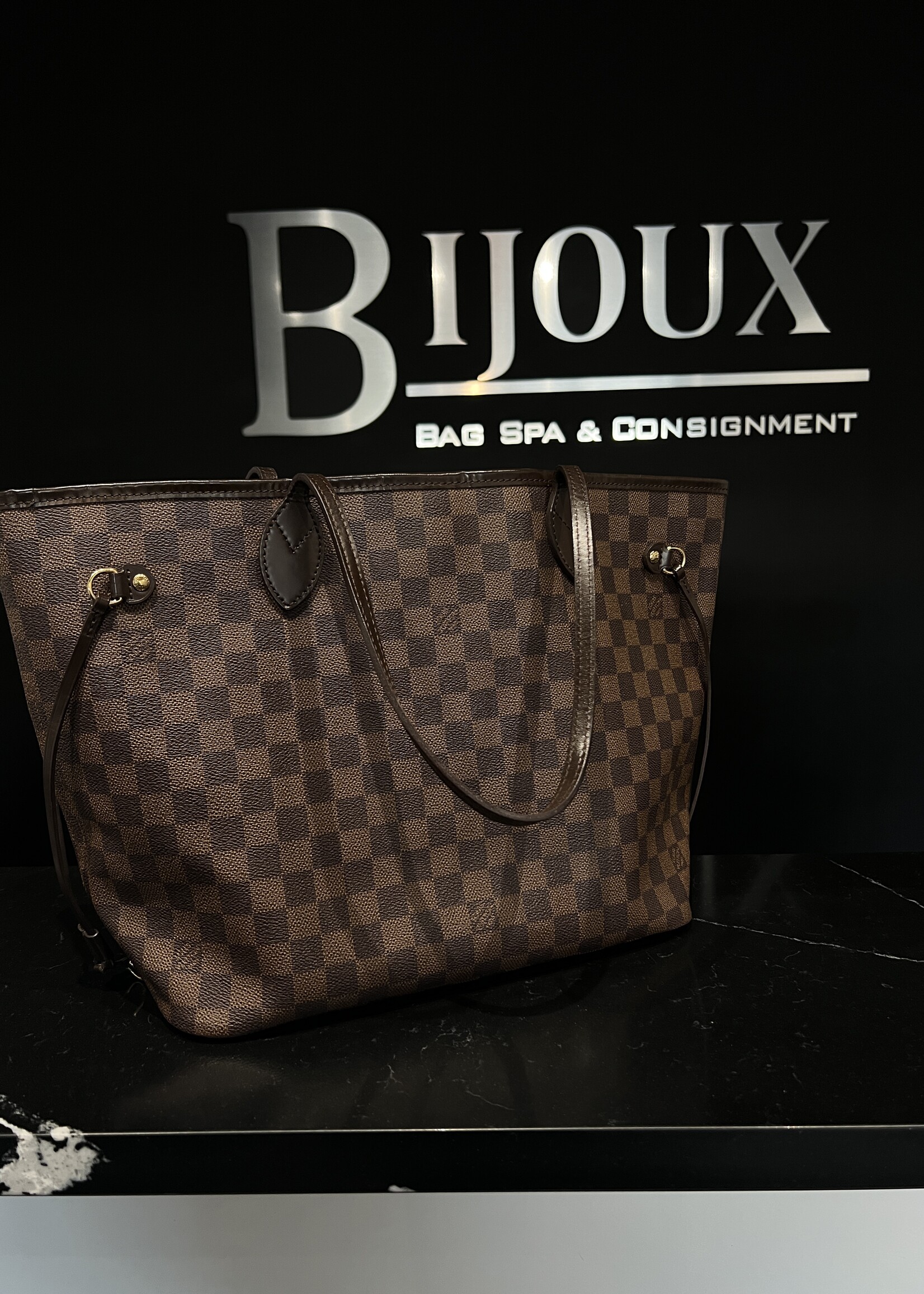 Louis Vuitton SOLD - Louis Vuitton Neverfull Damier Ebene MM
