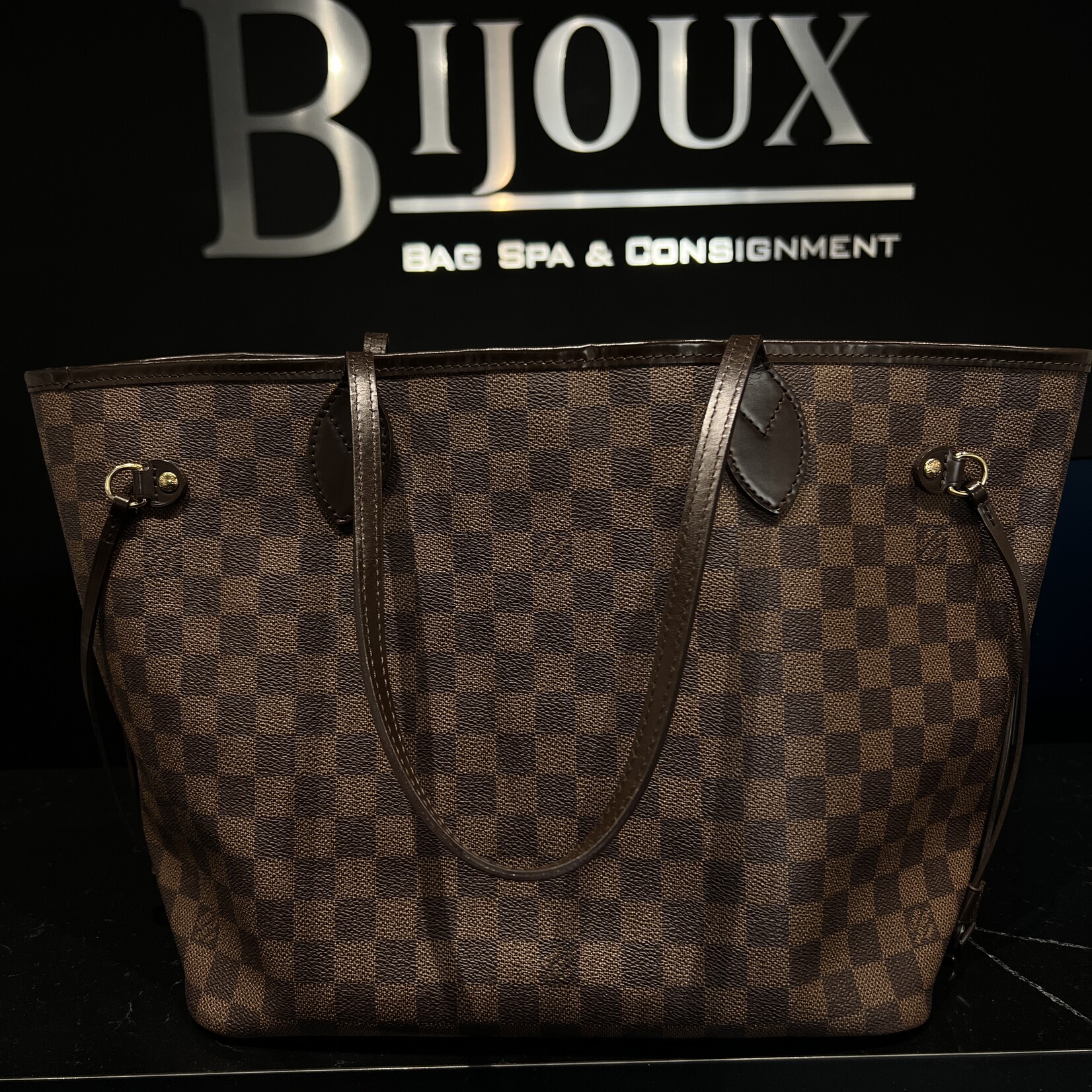 Louis Vuitton SOLD - Louis Vuitton Neverfull Damier Ebene MM
