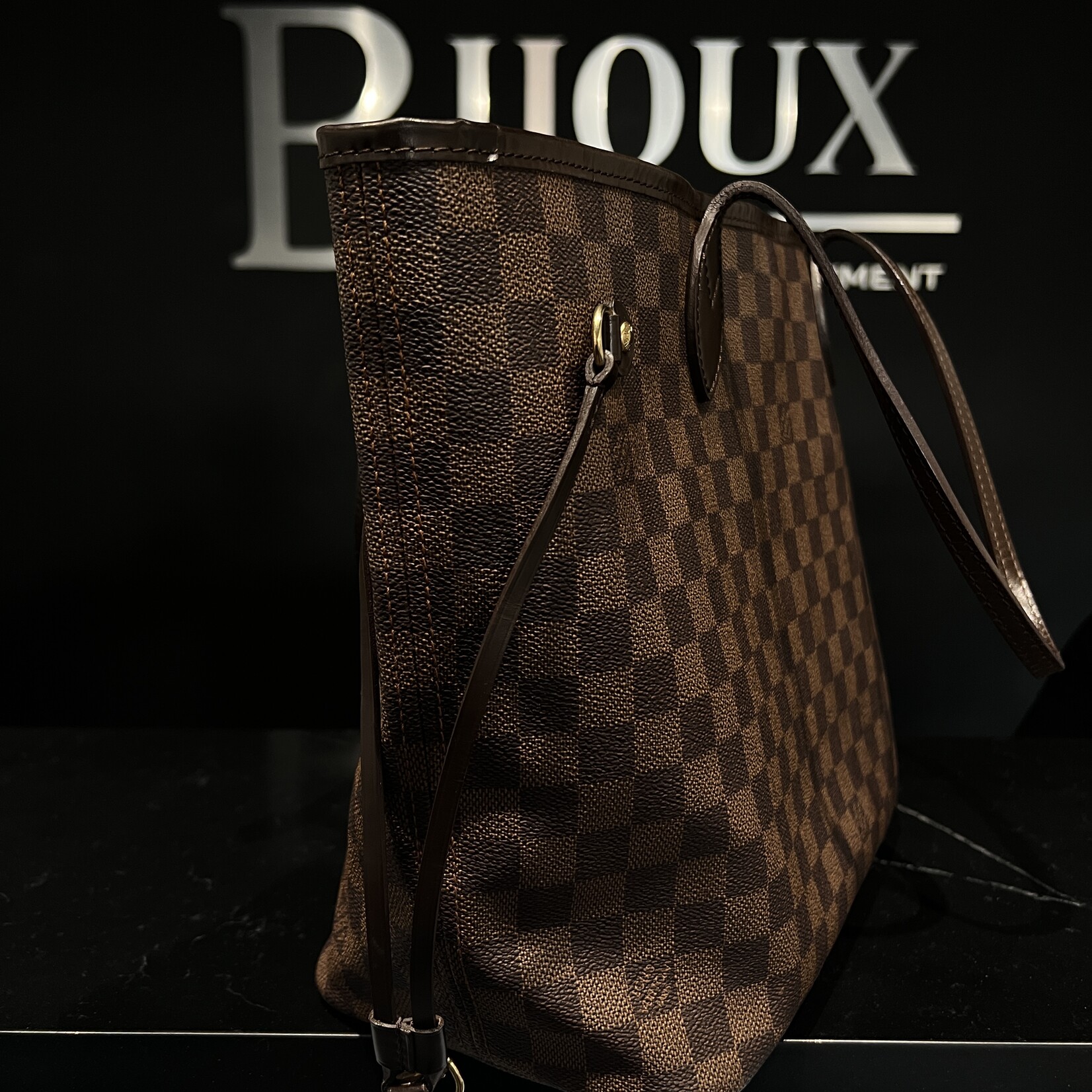 Louis Vuitton SOLD - Louis Vuitton Neverfull Damier Ebene MM