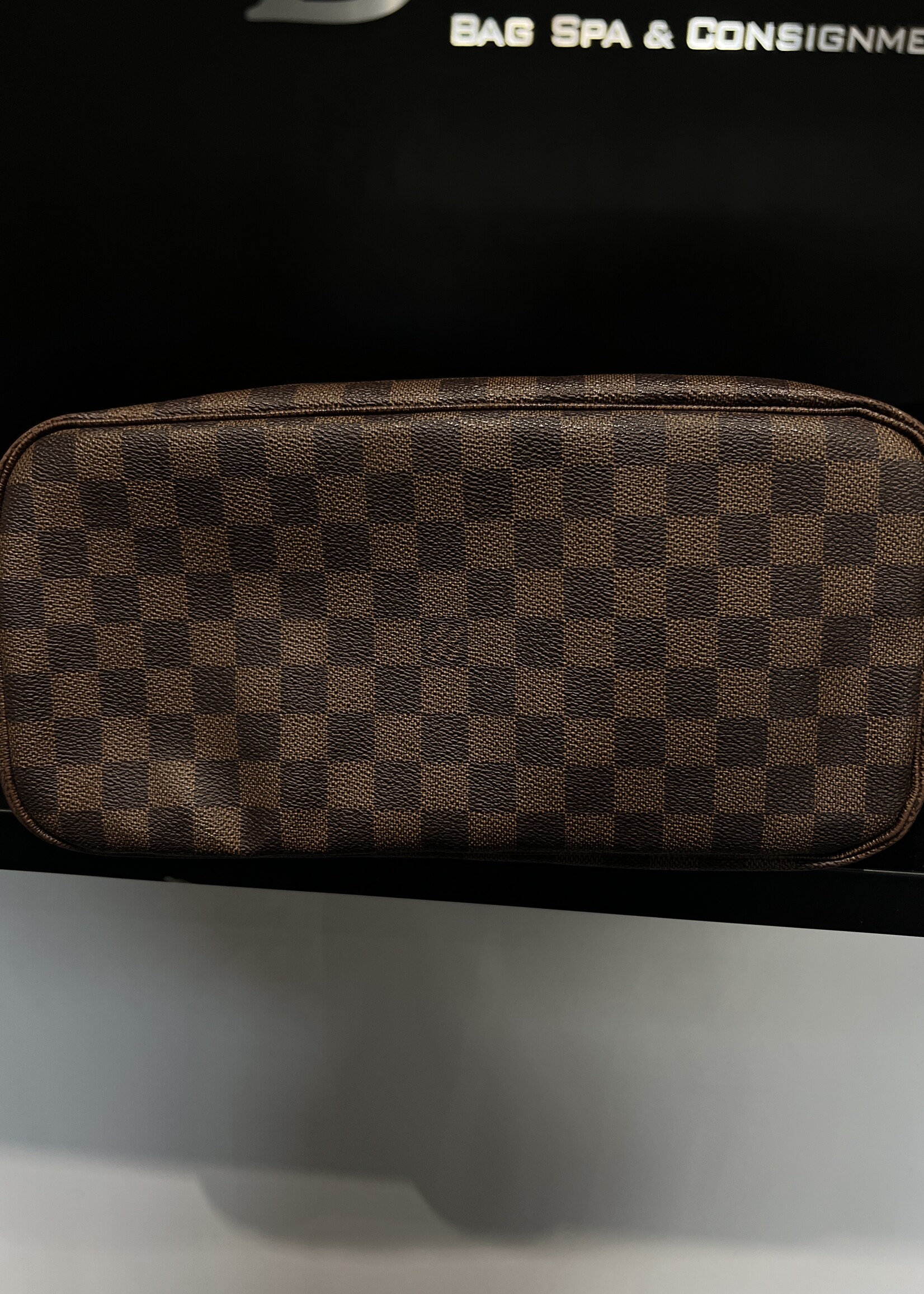Louis Vuitton SOLD - Louis Vuitton Neverfull Damier Ebene MM
